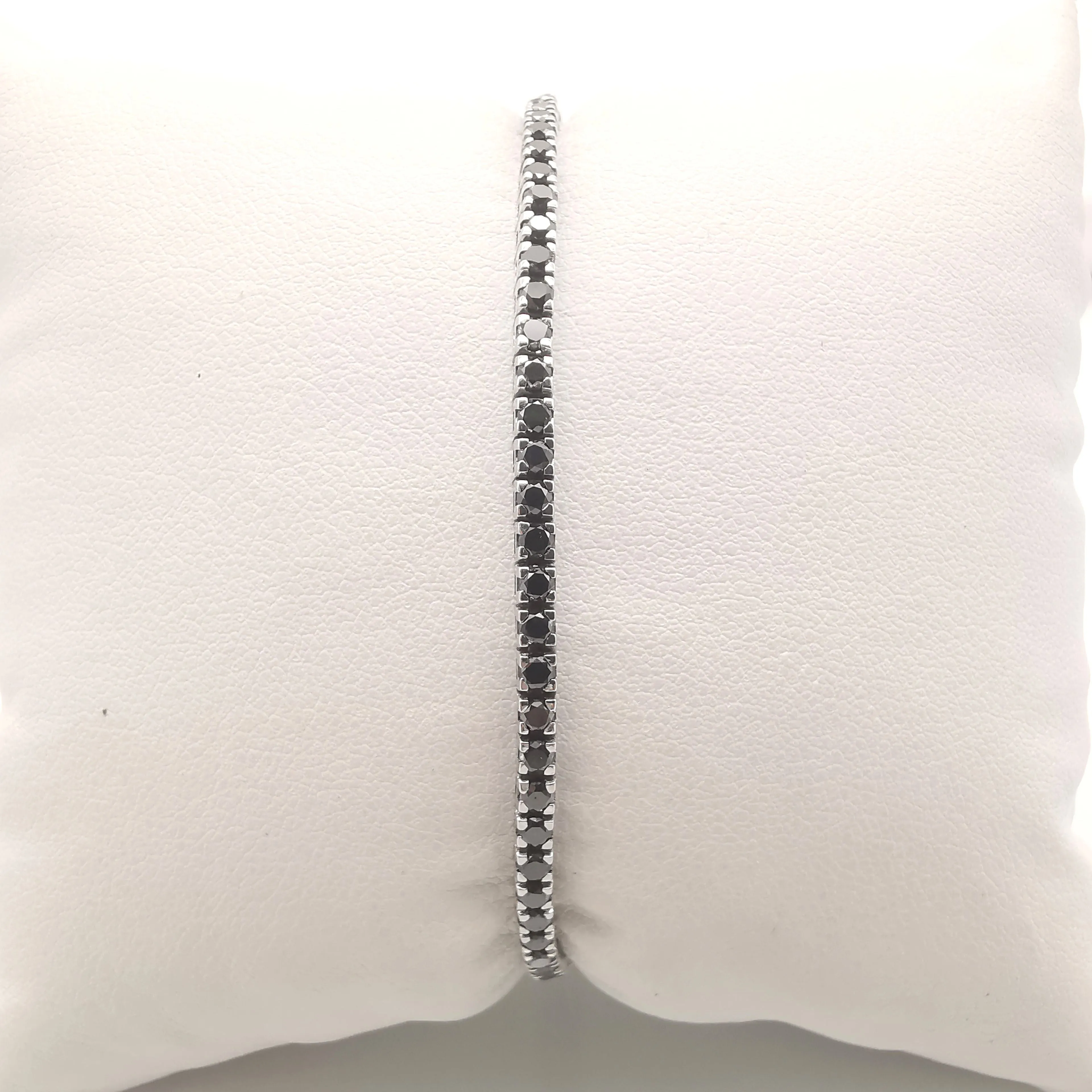 Bracelet ligne saphirs sold by 58 Facettes product image thumbnail 2