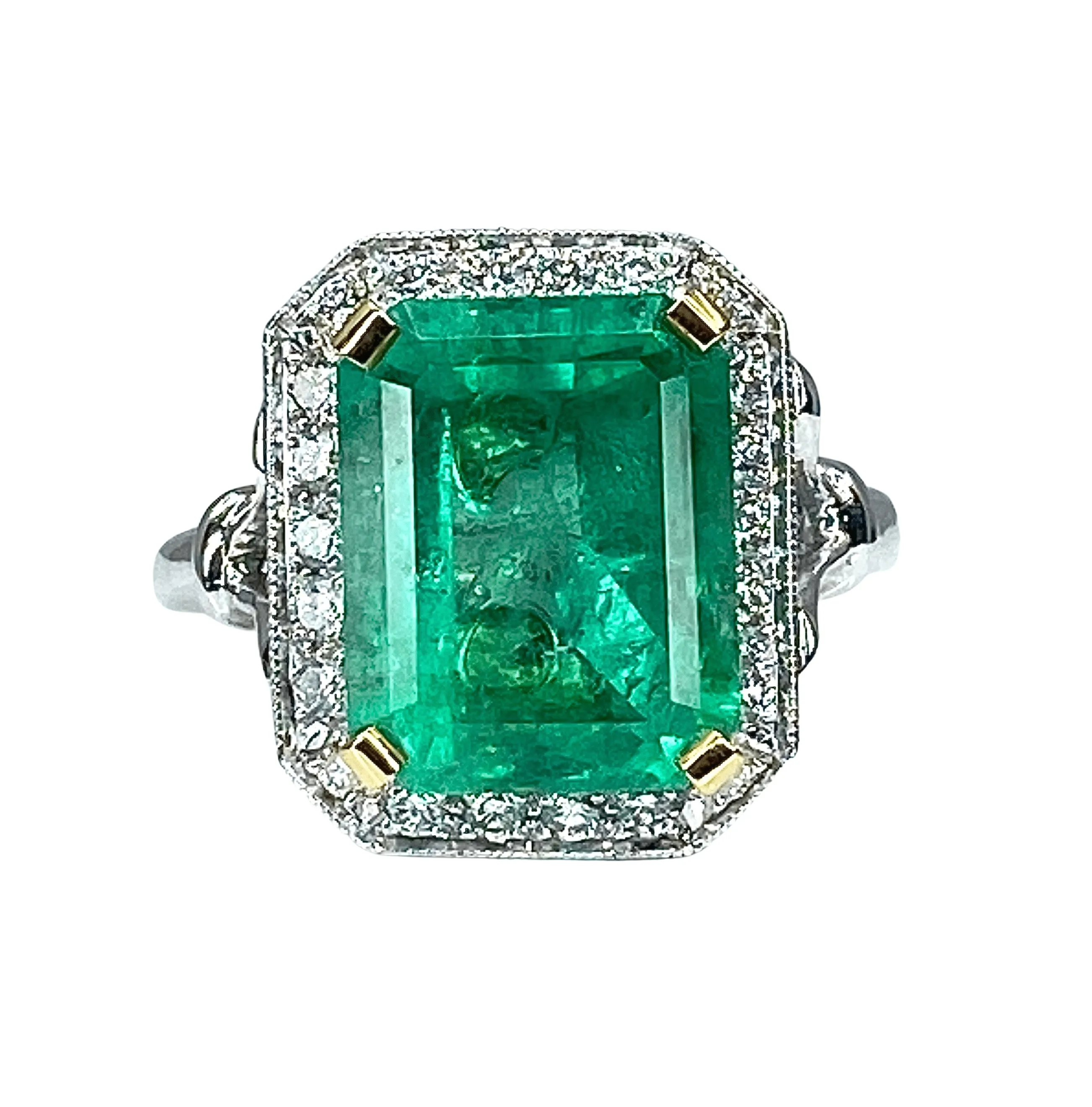 Bague émeraude 5,32 carats et diamants sold by 58 Facettes