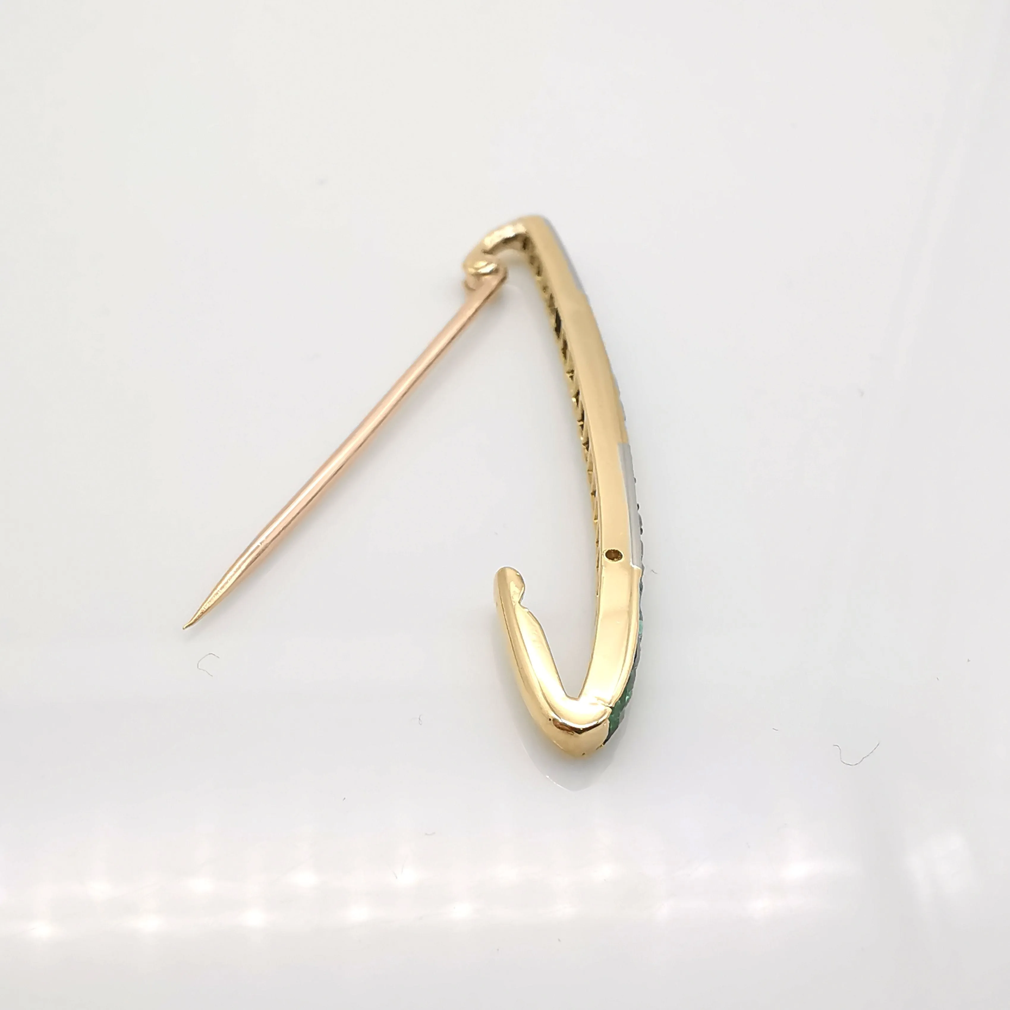 Ancienne broche or, émeraudes & diamants sold by 58 Facettes product image thumbnail 4