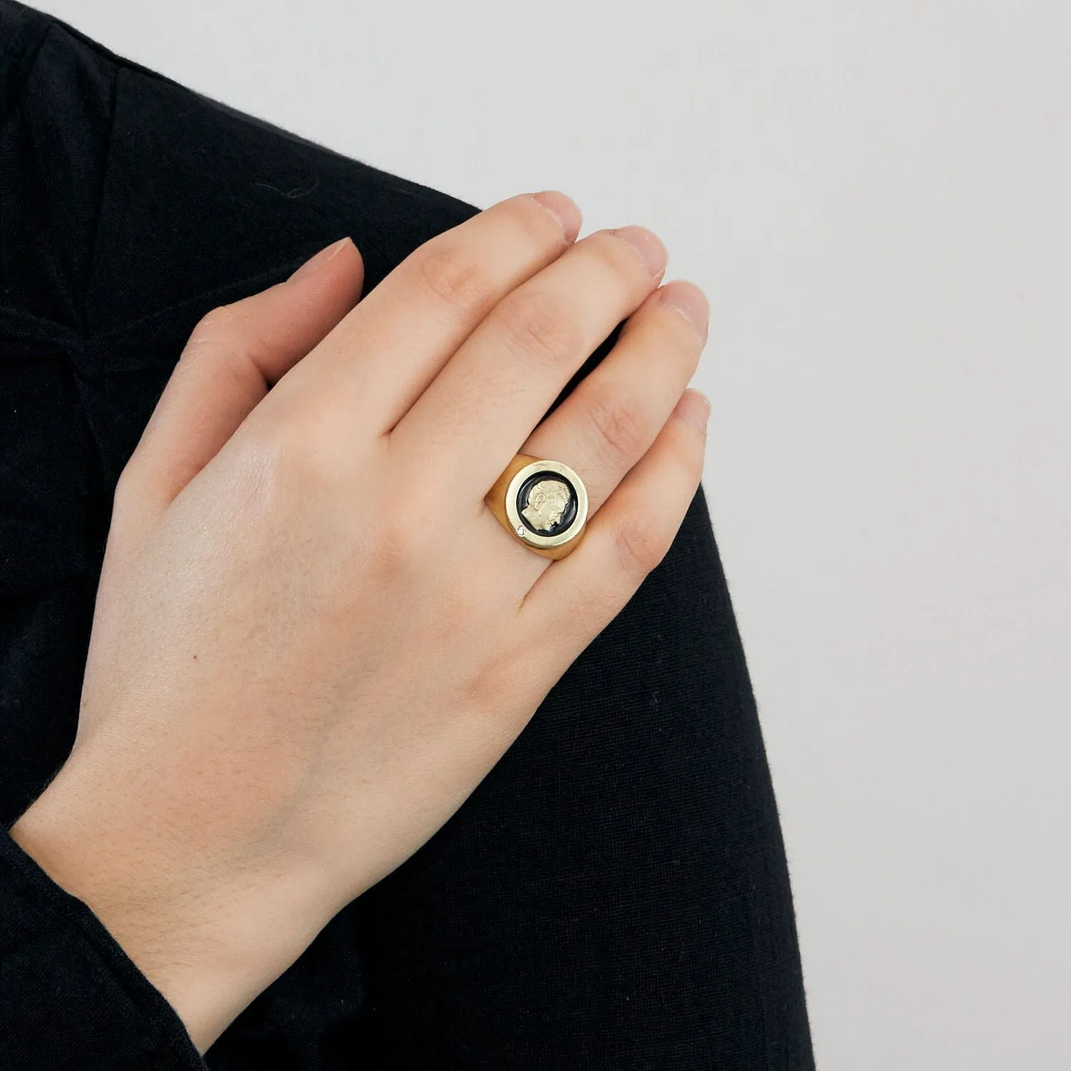 Chevalière Or Email Noir sold by 58 Facettes product image thumbnail 3