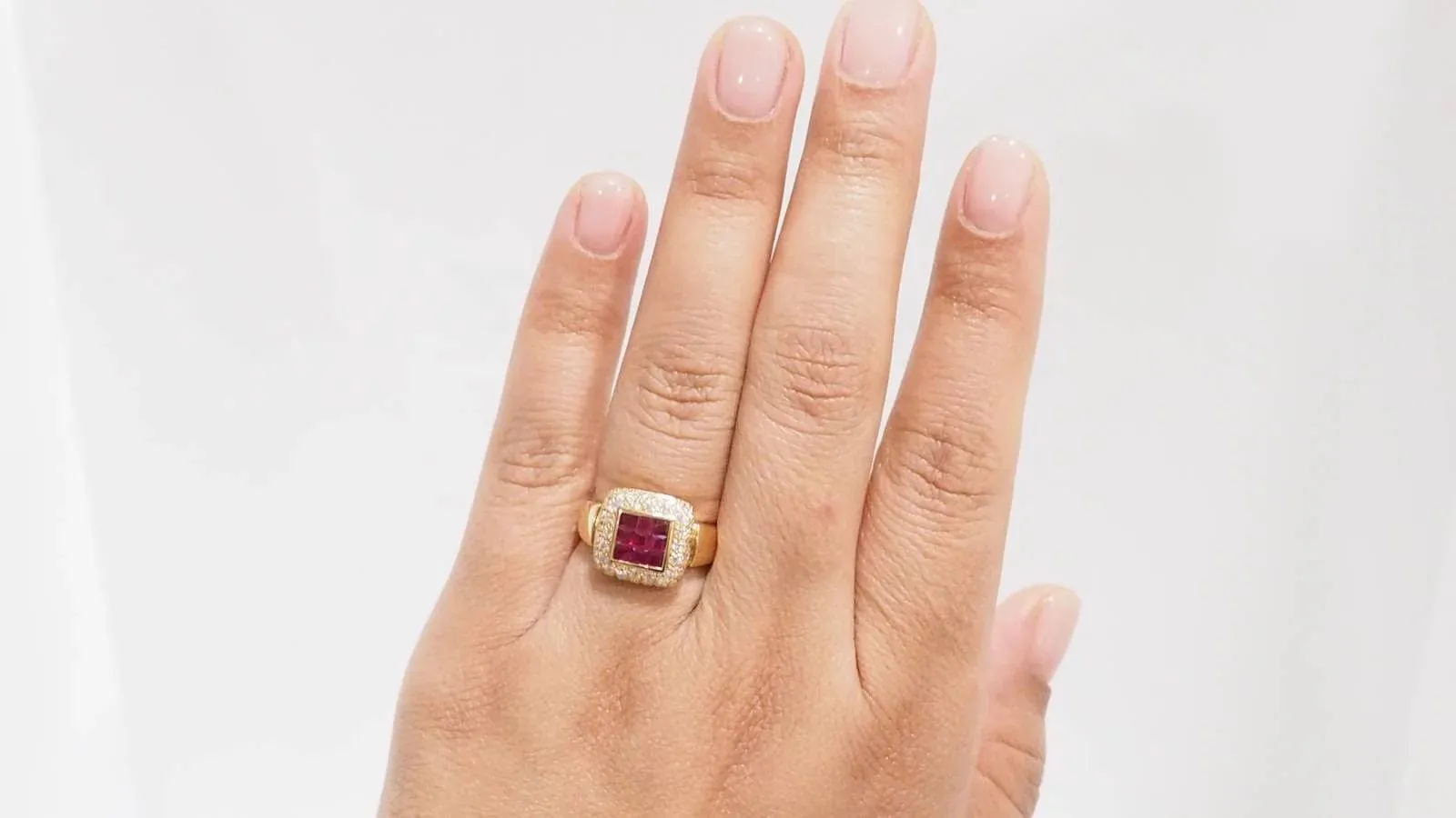 Bague carrée or jaune rubis diamants sold by 58 Facettes product image thumbnail 2