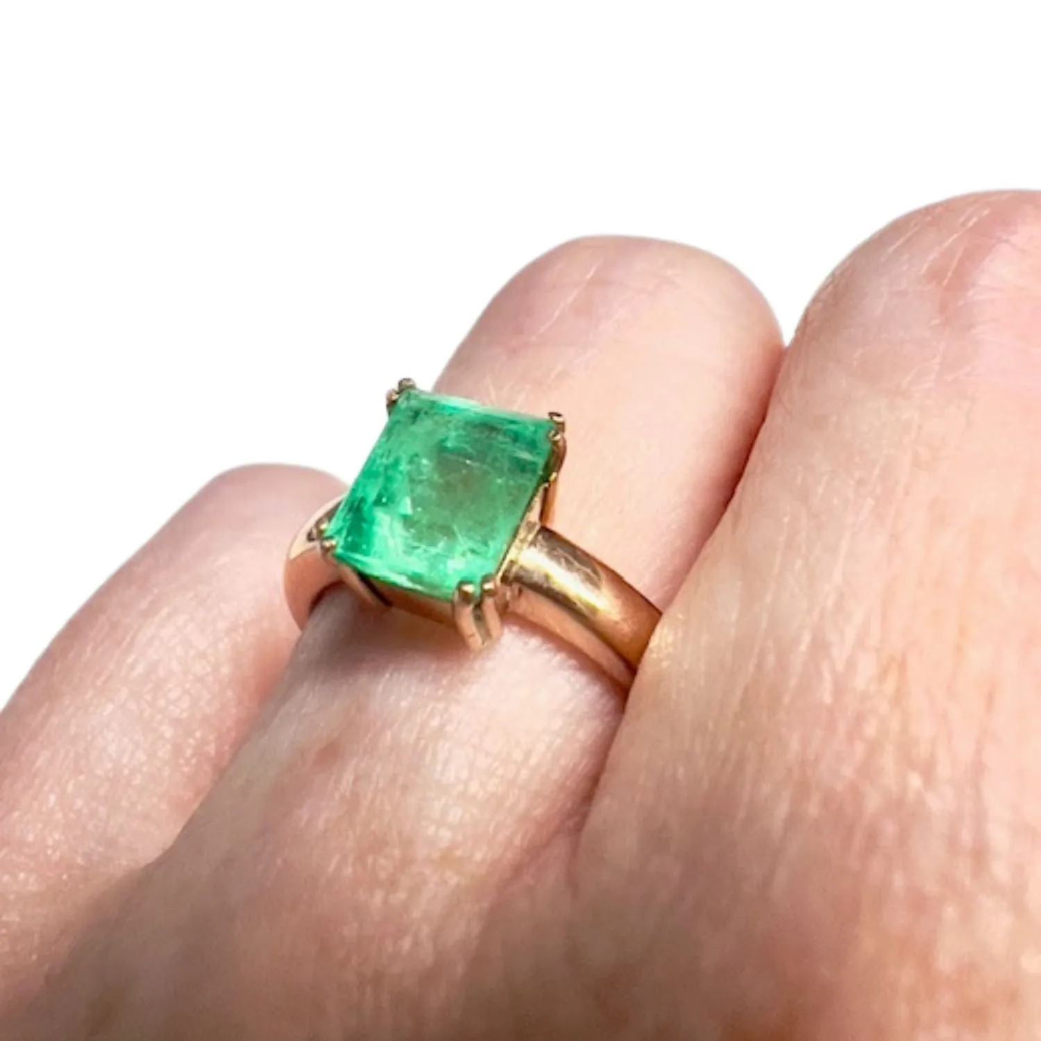 Bague design classique du 20ème siècle en or avec émeraude sold by 58 Facettes product image thumbnail 2