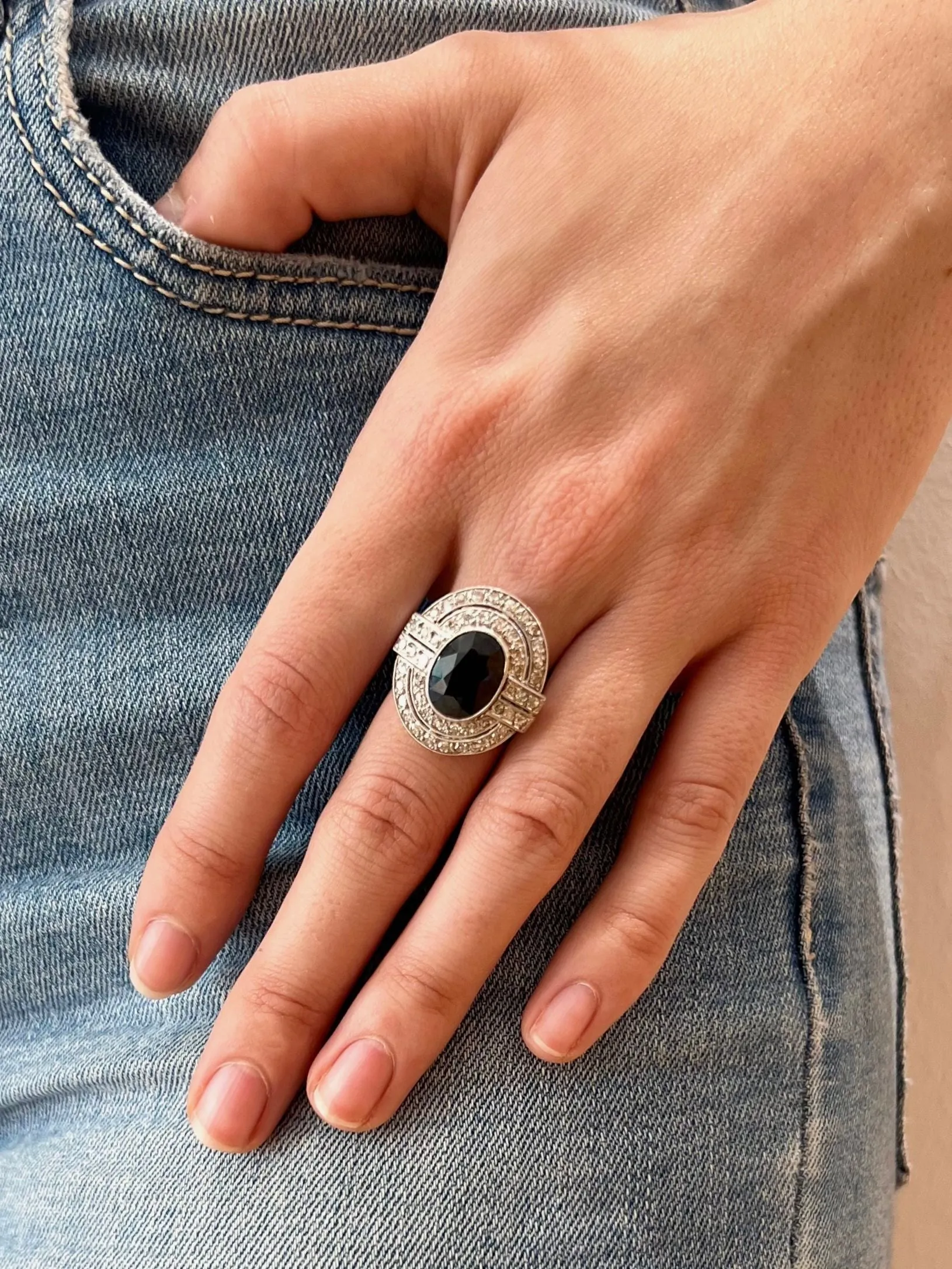 Bague Art Déco saphir et diamants platine sold by 58 Facettes product image thumbnail 2