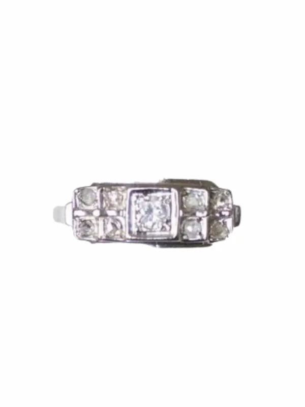 Bague de fiançailles bandeau Art Deco diamants sold by 58 Facettes