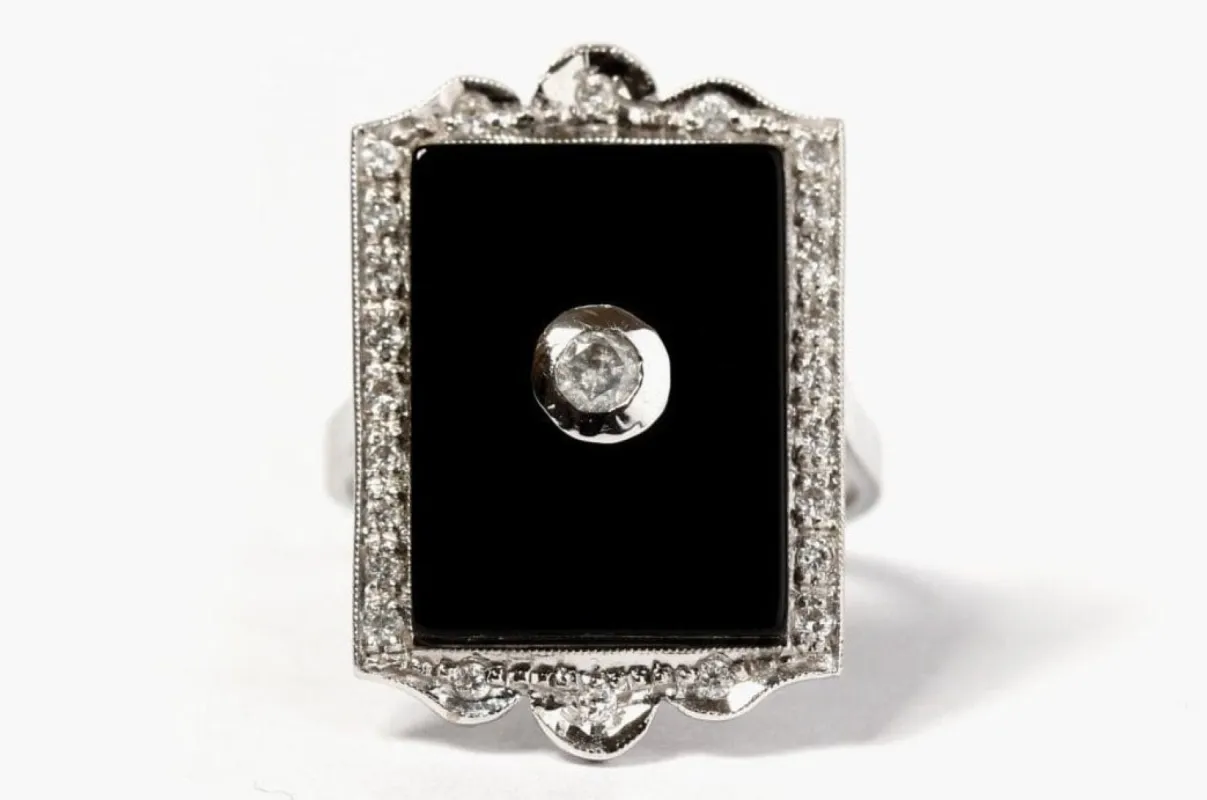 Bague Onyx Diamants sold by 58 Facettes