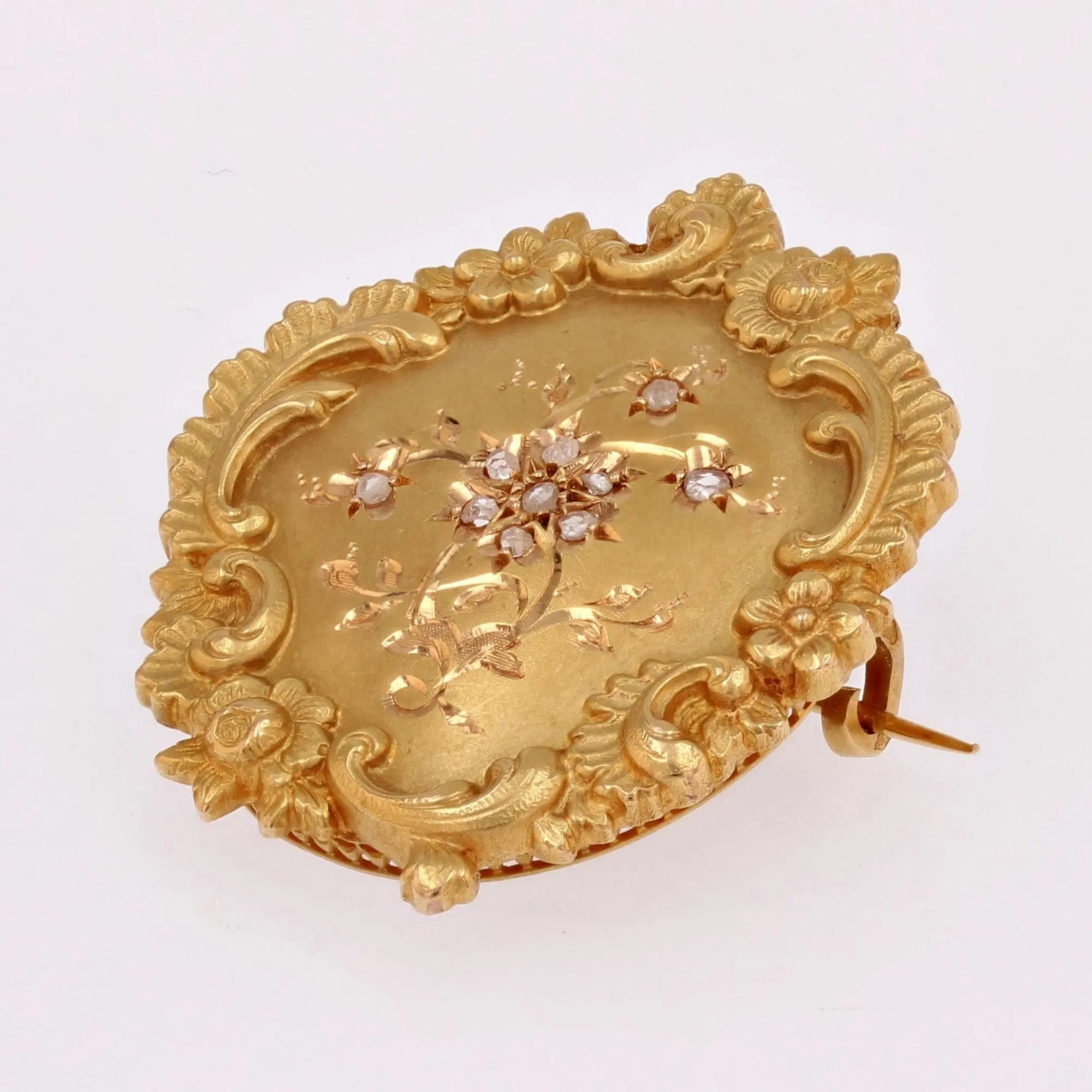 Broche ancienne or jaune et diamants taillés en rose sold by 58 Facettes product image thumbnail 4