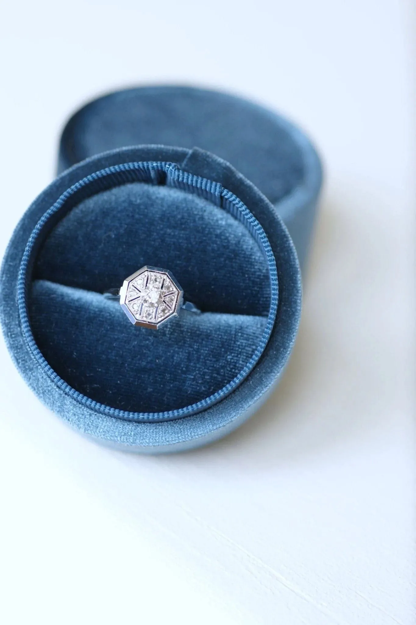 Bague Hexagonale Art Déco Diamants sold by 58 Facettes product image thumbnail 4