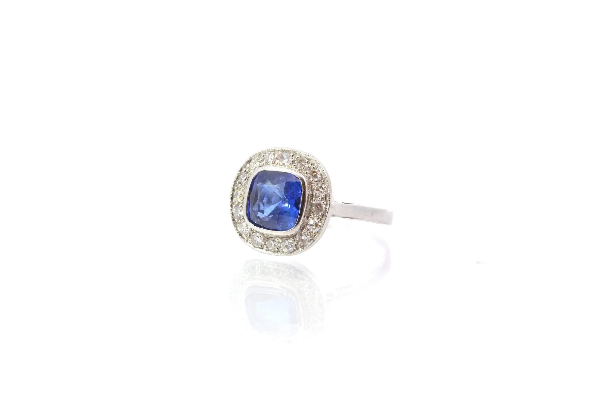 Bague vintage saphir diamants sold by 58 Facettes product image thumbnail 3