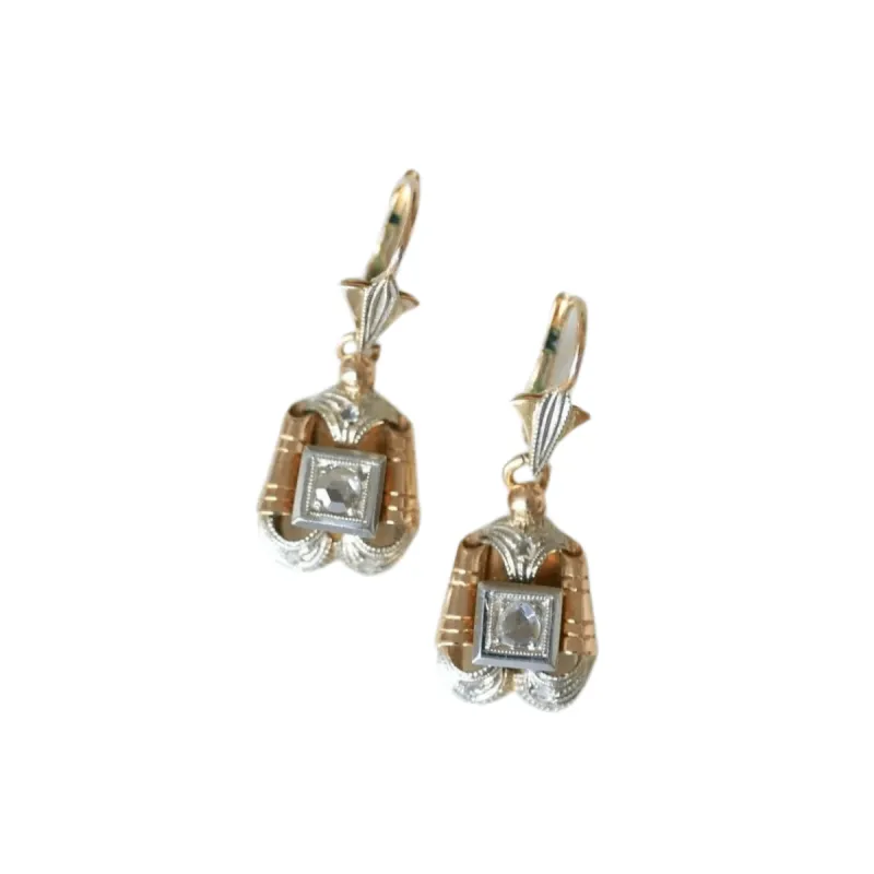 Boucles d'oreilles Art Déco diamants trois ors sold by 58 Facettes