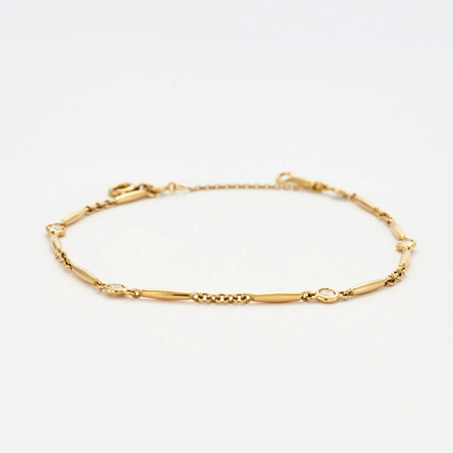 CARTIER - Bracelet chaine or jaune et diamants sold by 58 Facettes product image thumbnail 2