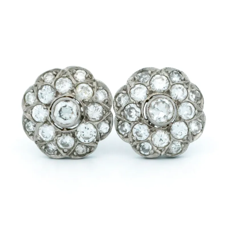 Boucles d'oreilles en grappe de diamants et de platine sold by 58 Facettes