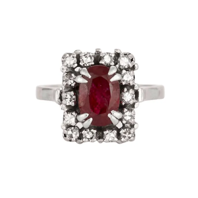 Bague en platine, or gris et rubis, diamants sold by 58 Facettes