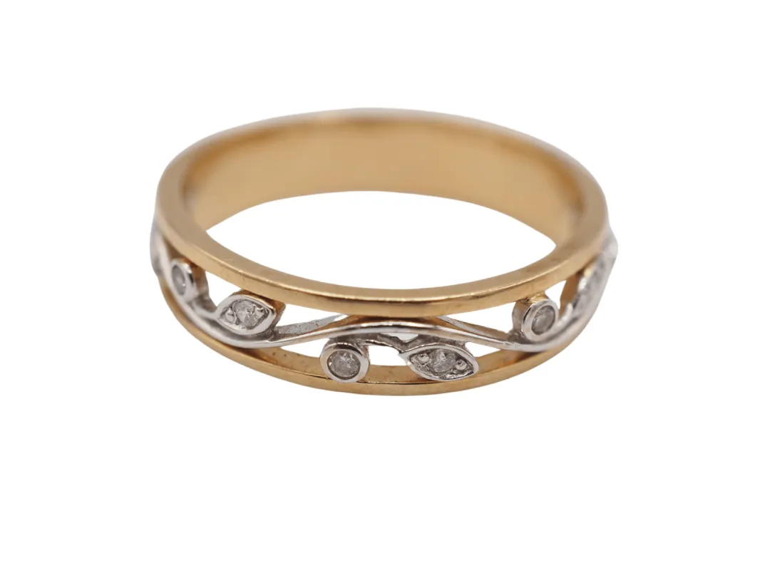 Bague or jaune diamant floral made by 58 Facettes