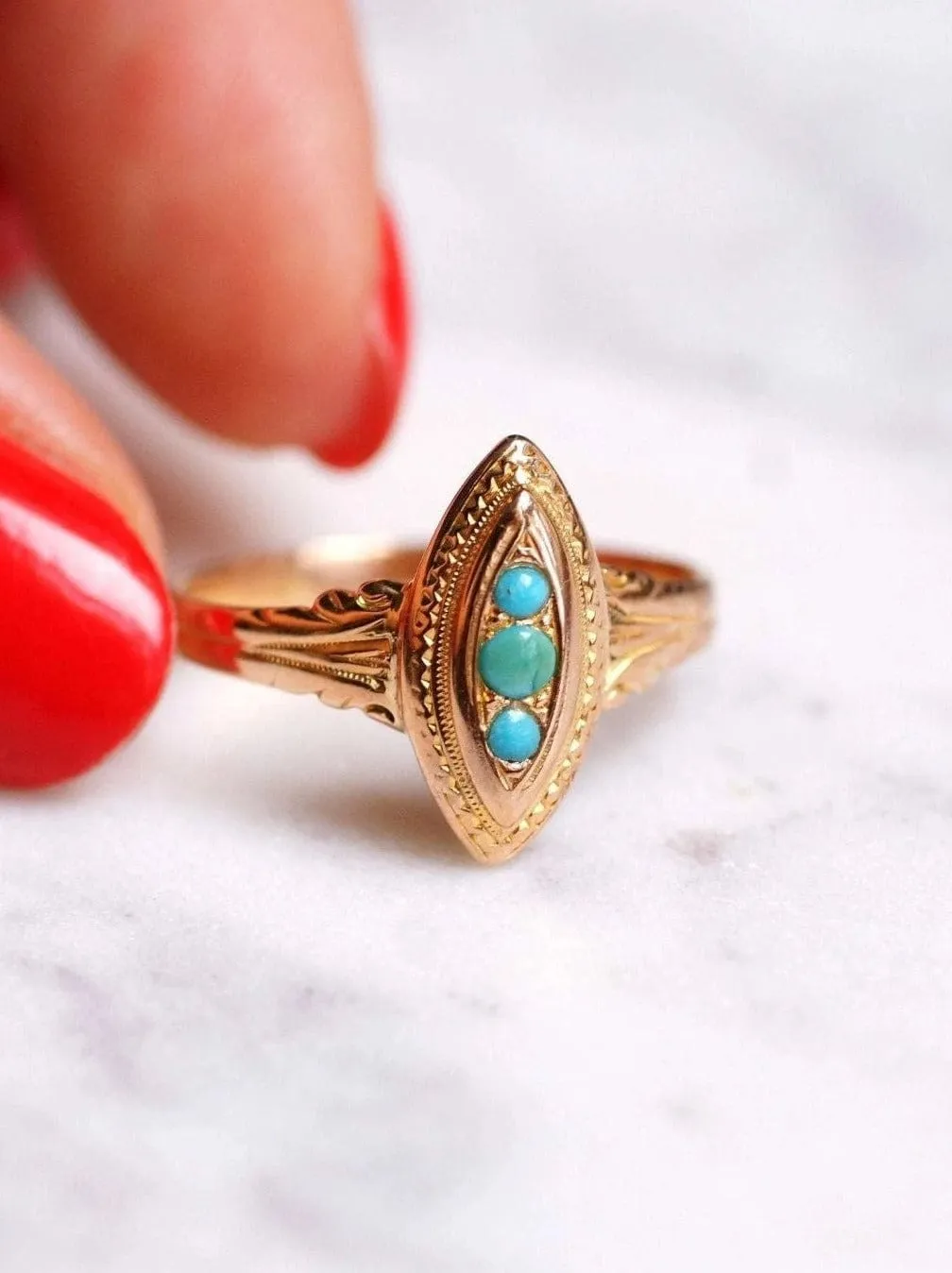 Bague marquise ancienne en or rose et turquoises sold by 58 Facettes product image thumbnail 4