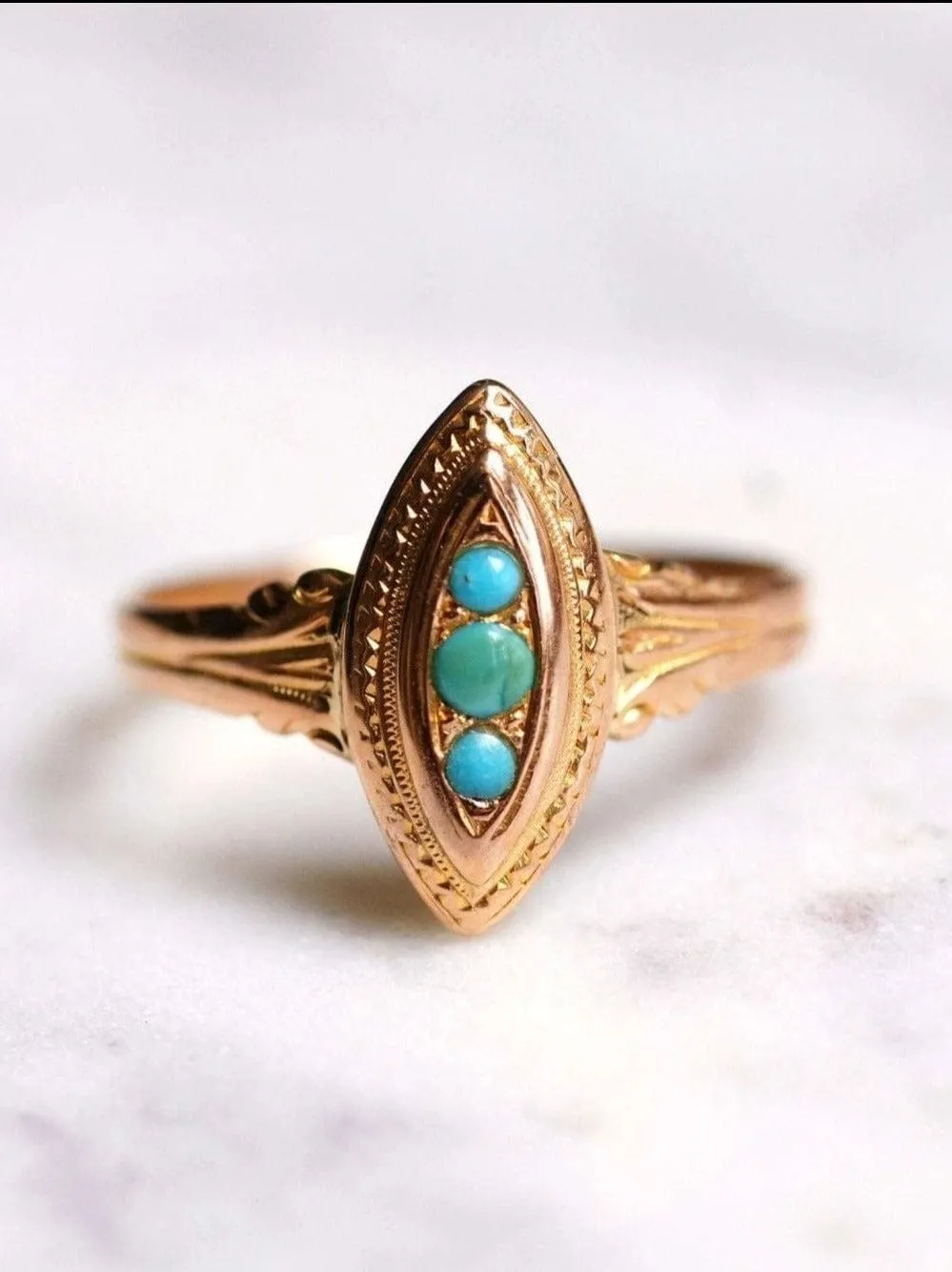 Bague marquise ancienne en or rose et turquoises sold by 58 Facettes product image thumbnail 2