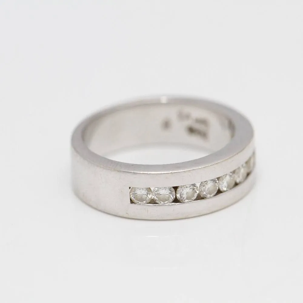 Demi-alliance en or blanc avec diamants sold by 58 Facettes product image thumbnail 4