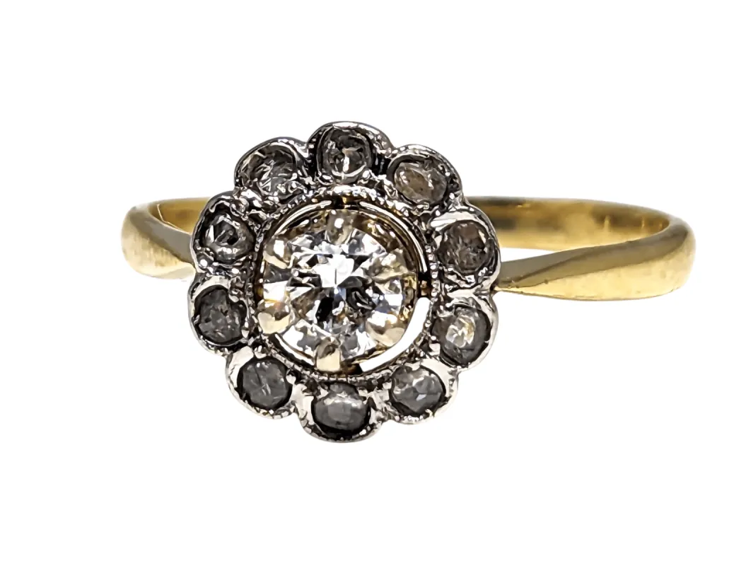 Bague marguerite diamants sold by 58 Facettes