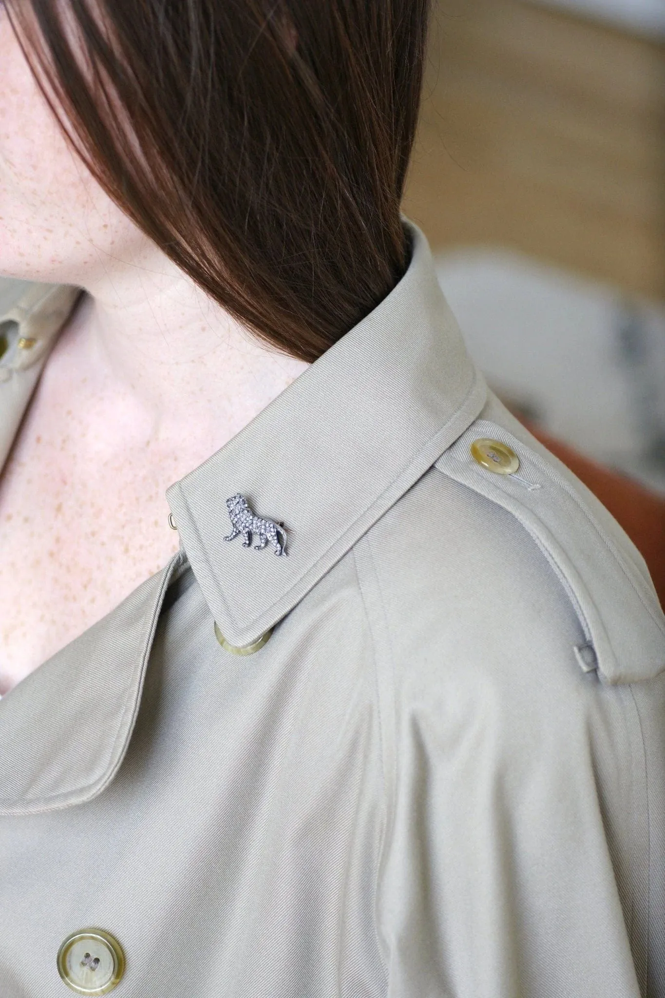 Broche Lion diamants sold by 58 Facettes product image thumbnail 2