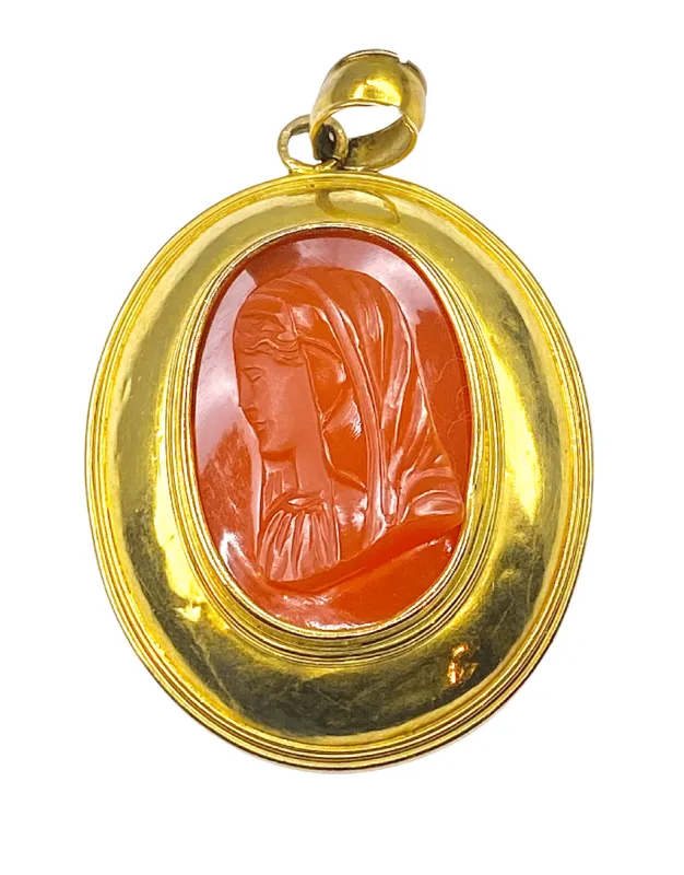 Pendentif Or jaune Camée en cornaline sold by 58 Facettes