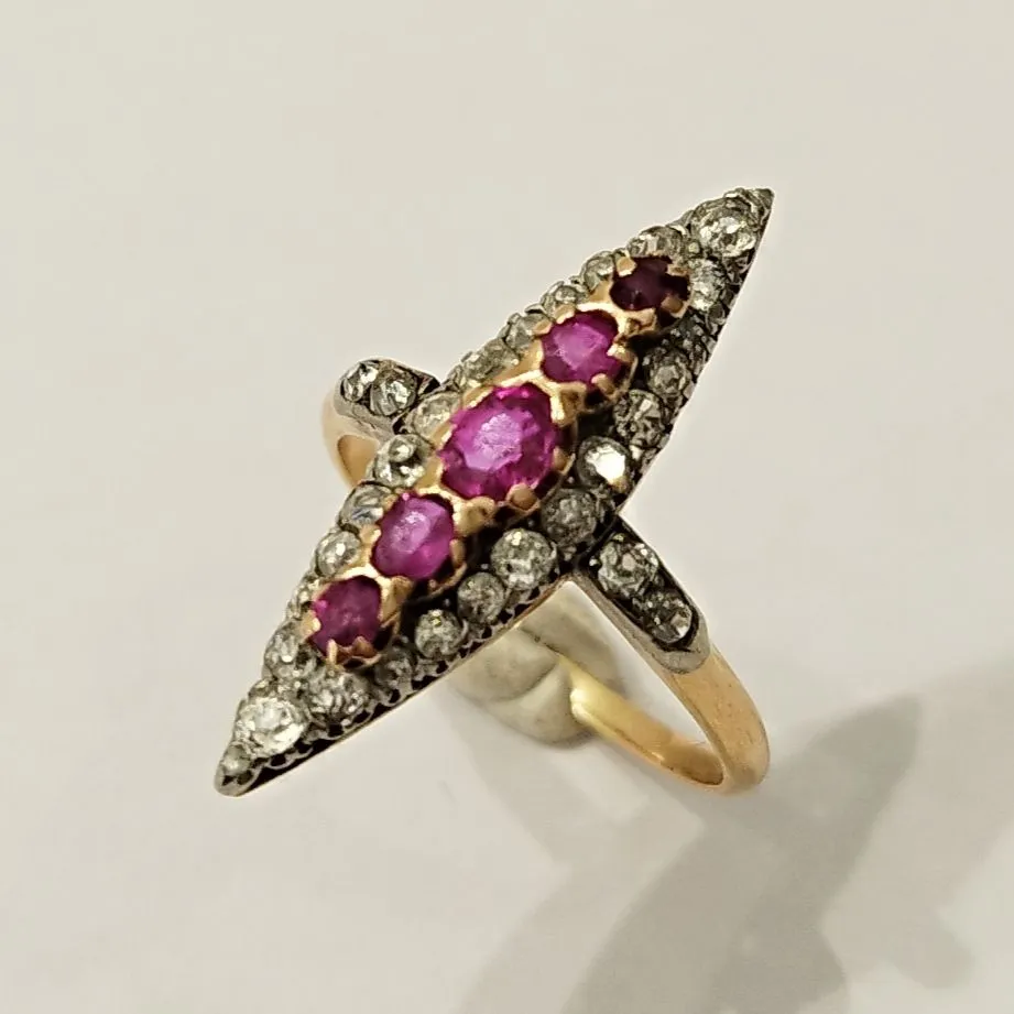 Bague Marquise ancienne diamants rubis sold by 58 Facettes product image thumbnail 5