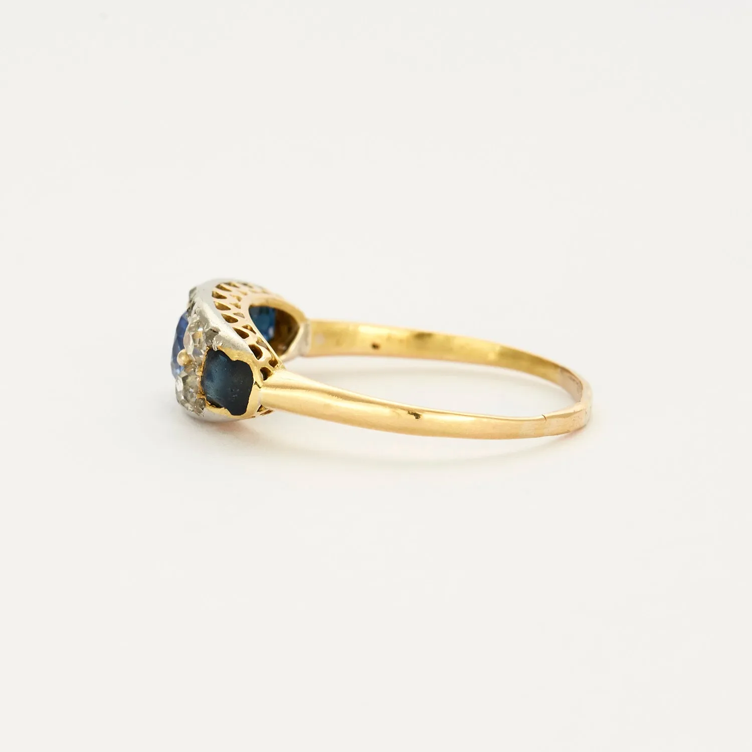 Bague en or jaune, diamants et saphirs sold by 58 Facettes product image thumbnail 4