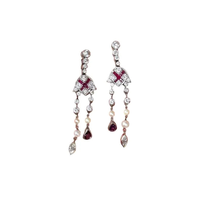Boucles d'oreilles style Art Déco platine diamants perles et rubis sold by 58 Facettes