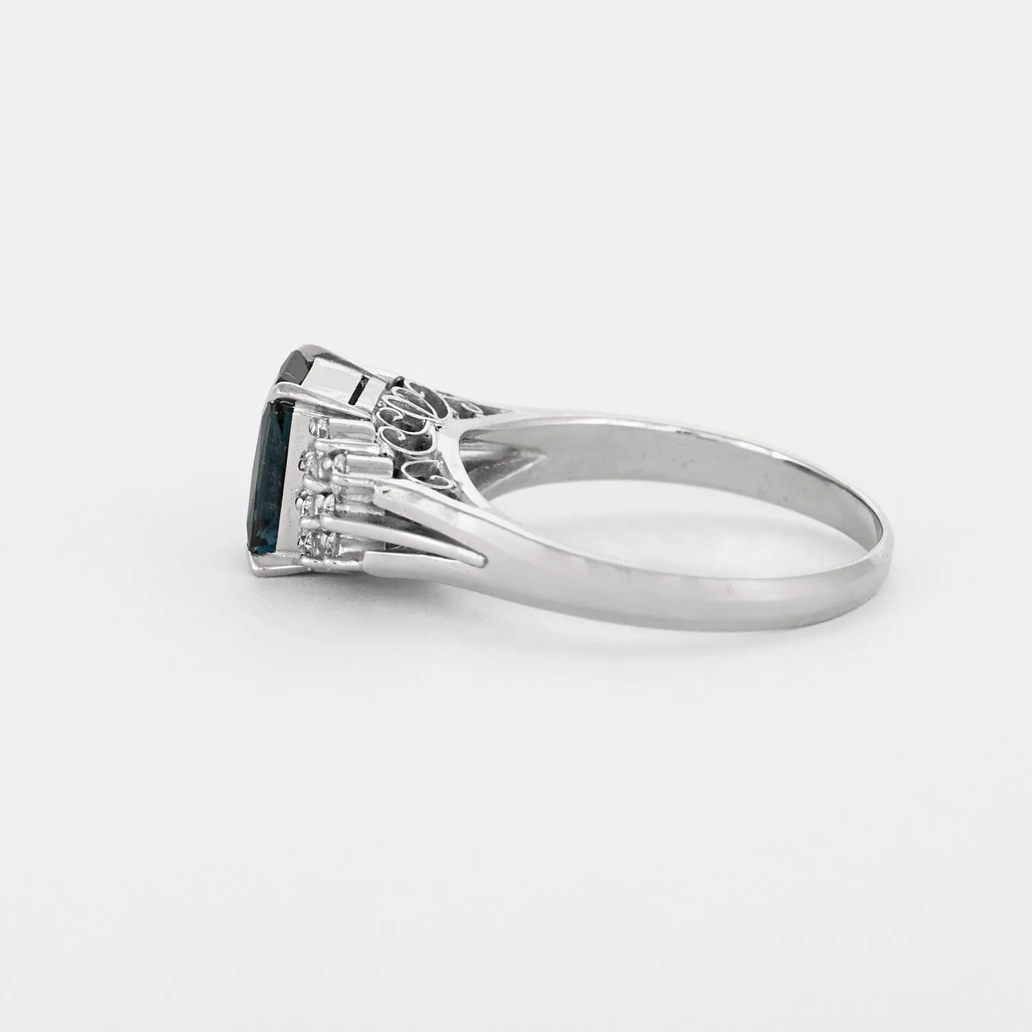 Bague en platine Saphir et diamants sold by 58 Facettes product image thumbnail 4