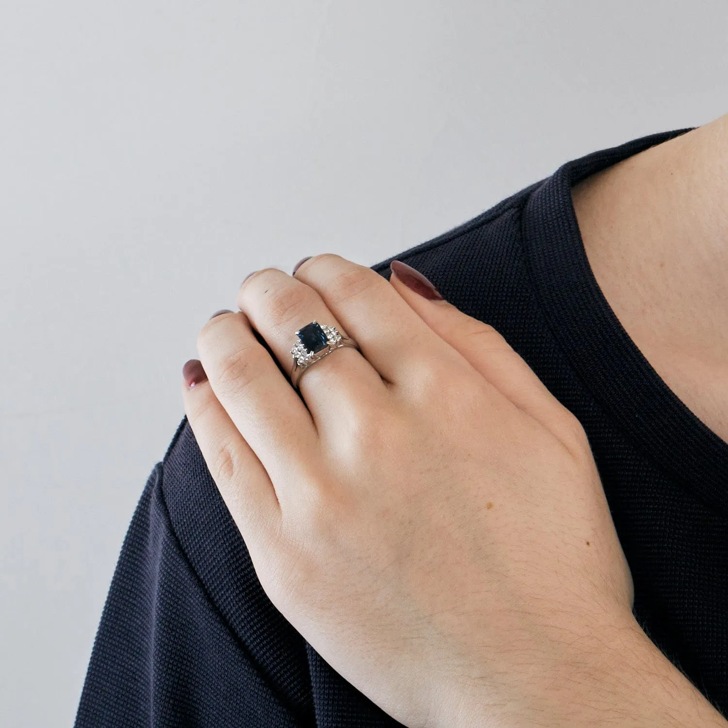 Bague en platine Saphir et diamants sold by 58 Facettes product image thumbnail 2