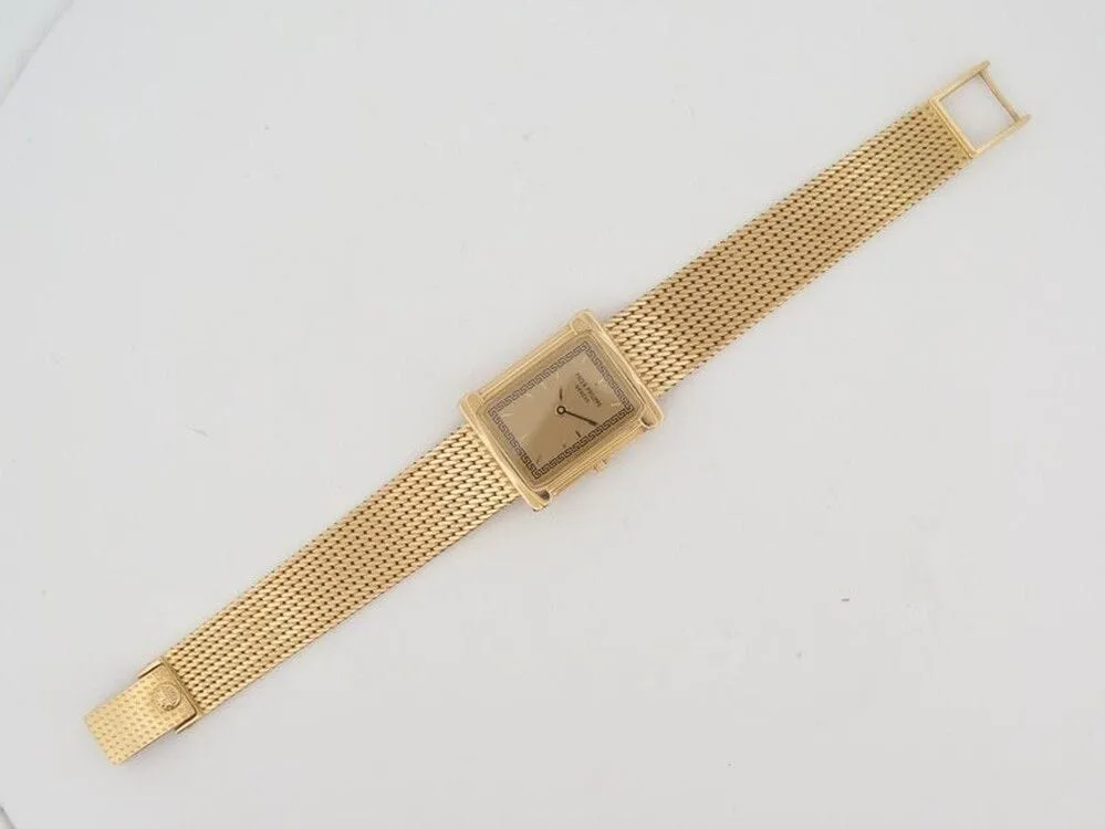 vintage montre PATEK PHILIPPE les grecques quartz or jaune sold by 58 Facettes product image thumbnail 3