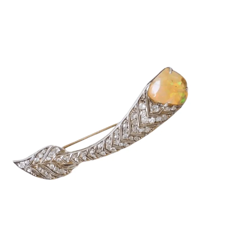 Broche plume en Or rose, diamants & opale de feu sold by 58 Facettes