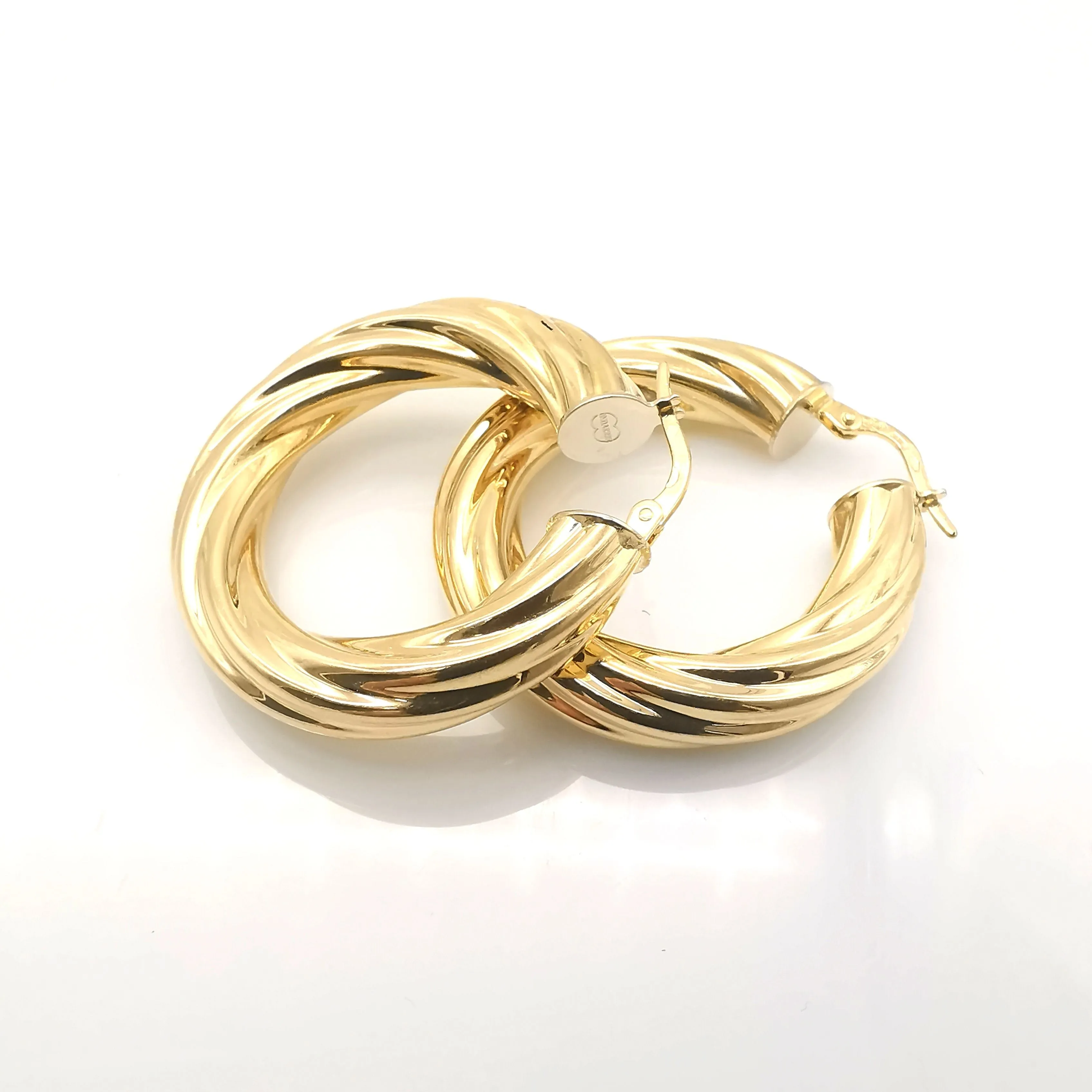 Boucles d'oreilles créole en or sold by 58 Facettes product image thumbnail 2