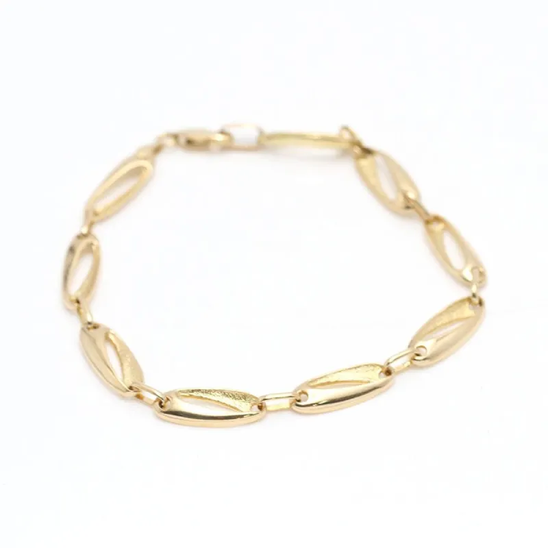 Bracelet ovale ajouré en or sold by 58 Facettes