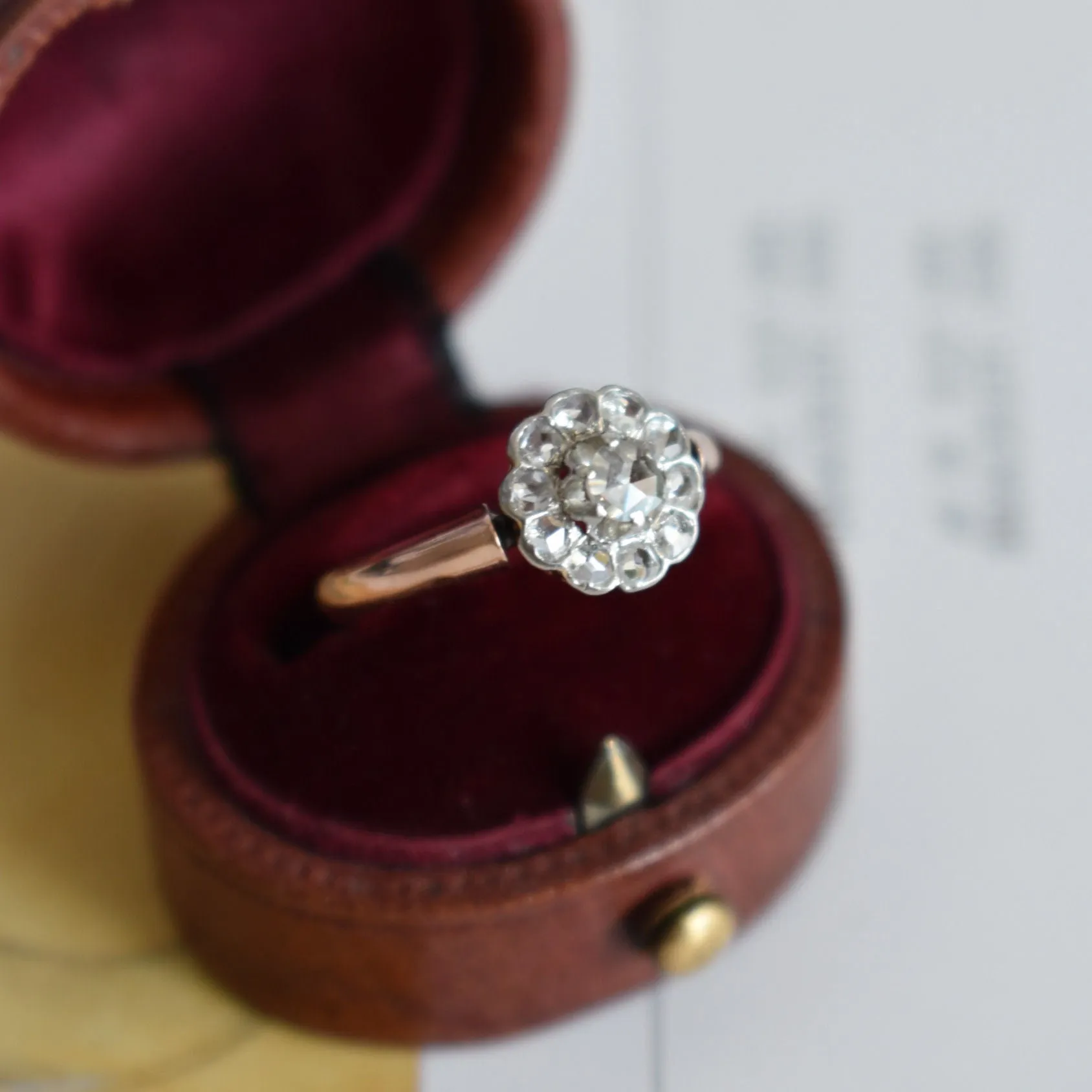 Bague marguerite or rose et diamants sold by 58 Facettes product image thumbnail 3