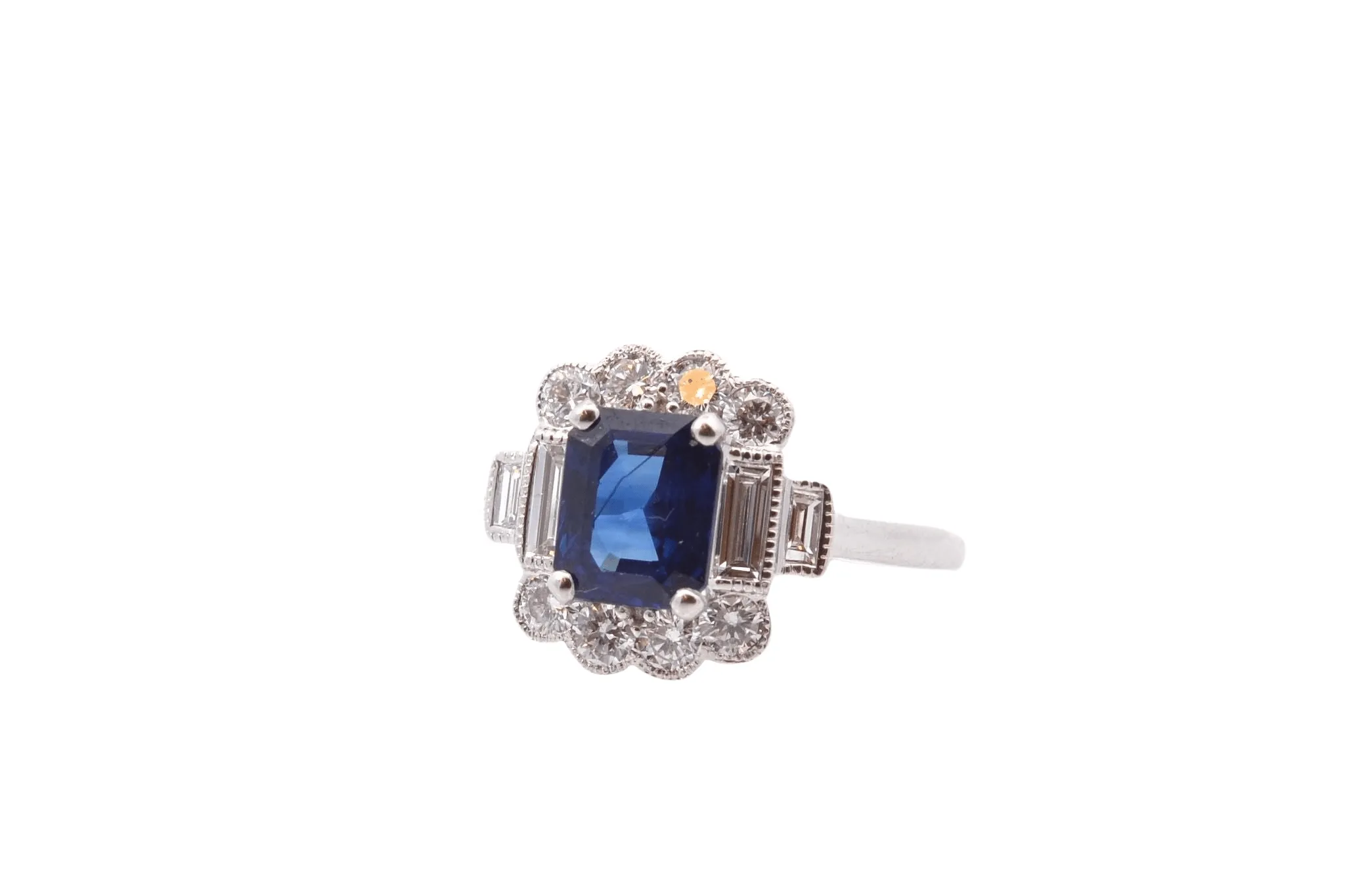 Bague d'occasion saphir et diamants sold by 58 Facettes