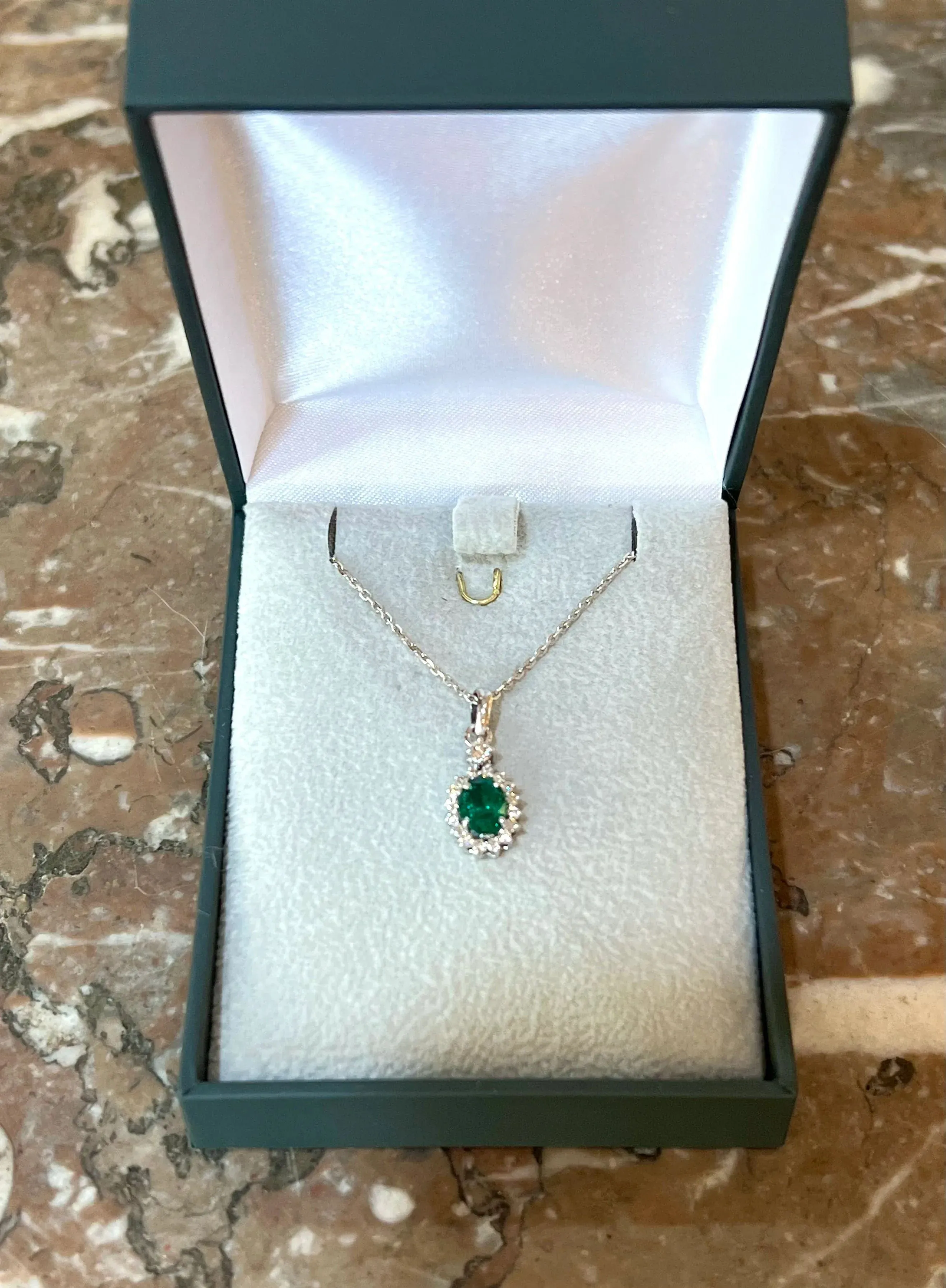 Collier Emeraude Ovale Diamants Or Gris sold by 58 Facettes product image thumbnail 3