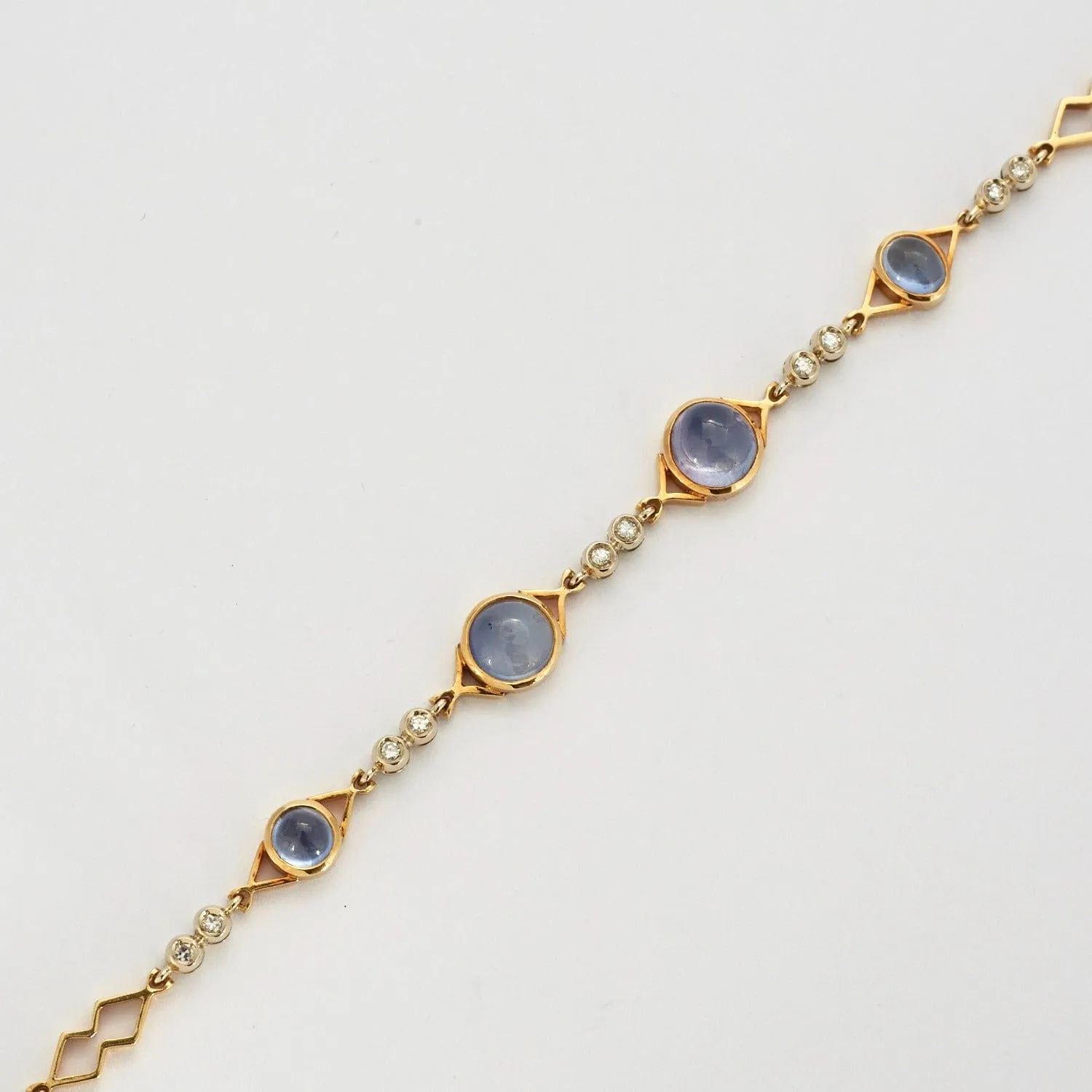 Bracelet or saphirs et diamants sold by 58 Facettes