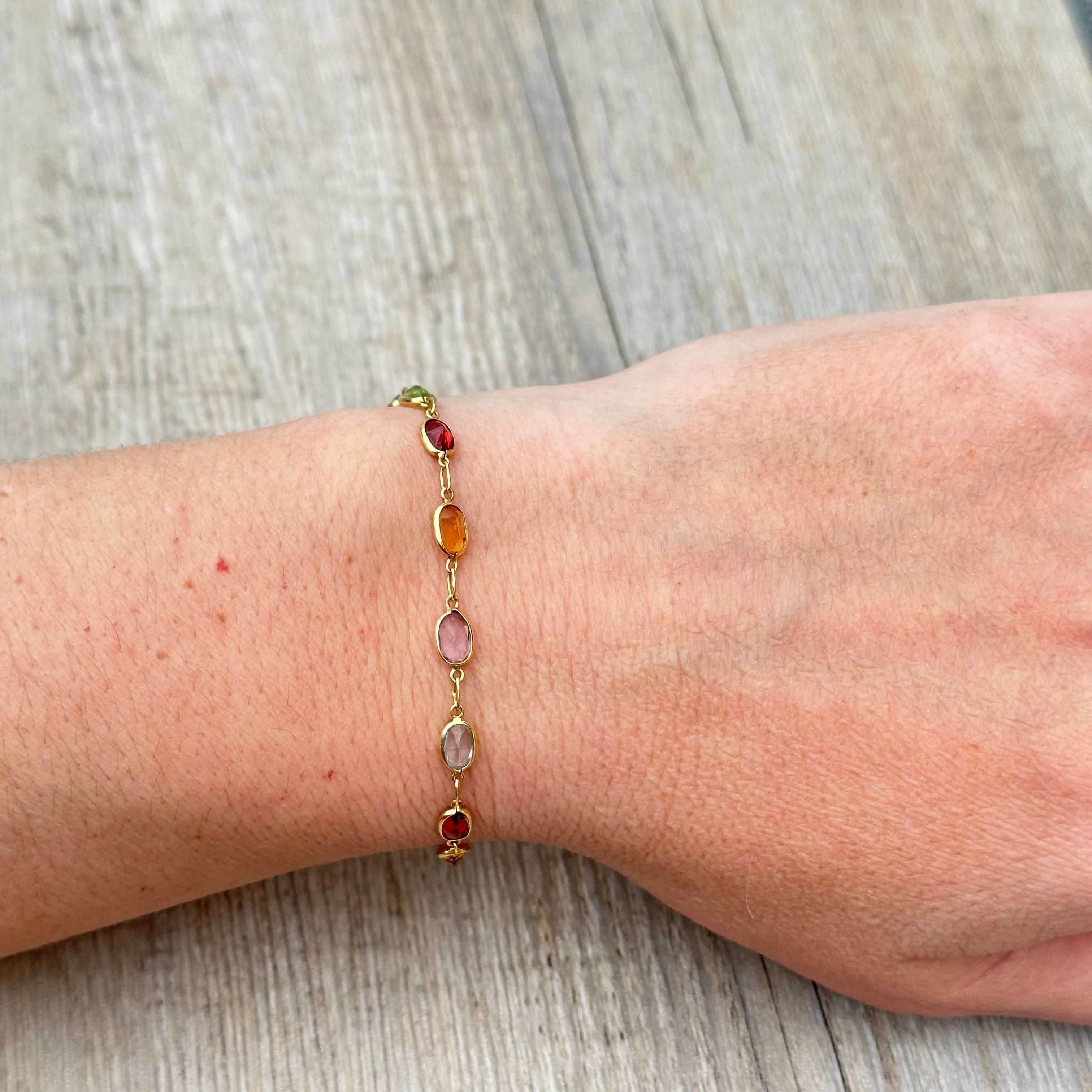 Bracelet rivière en or sold by 58 Facettes product image thumbnail 3