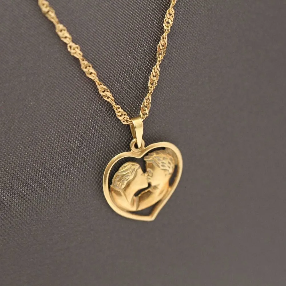 Chaîne Singapour avec pendentif en or 18 carats avec pendentif amour sold by 58 Facettes product image thumbnail 5