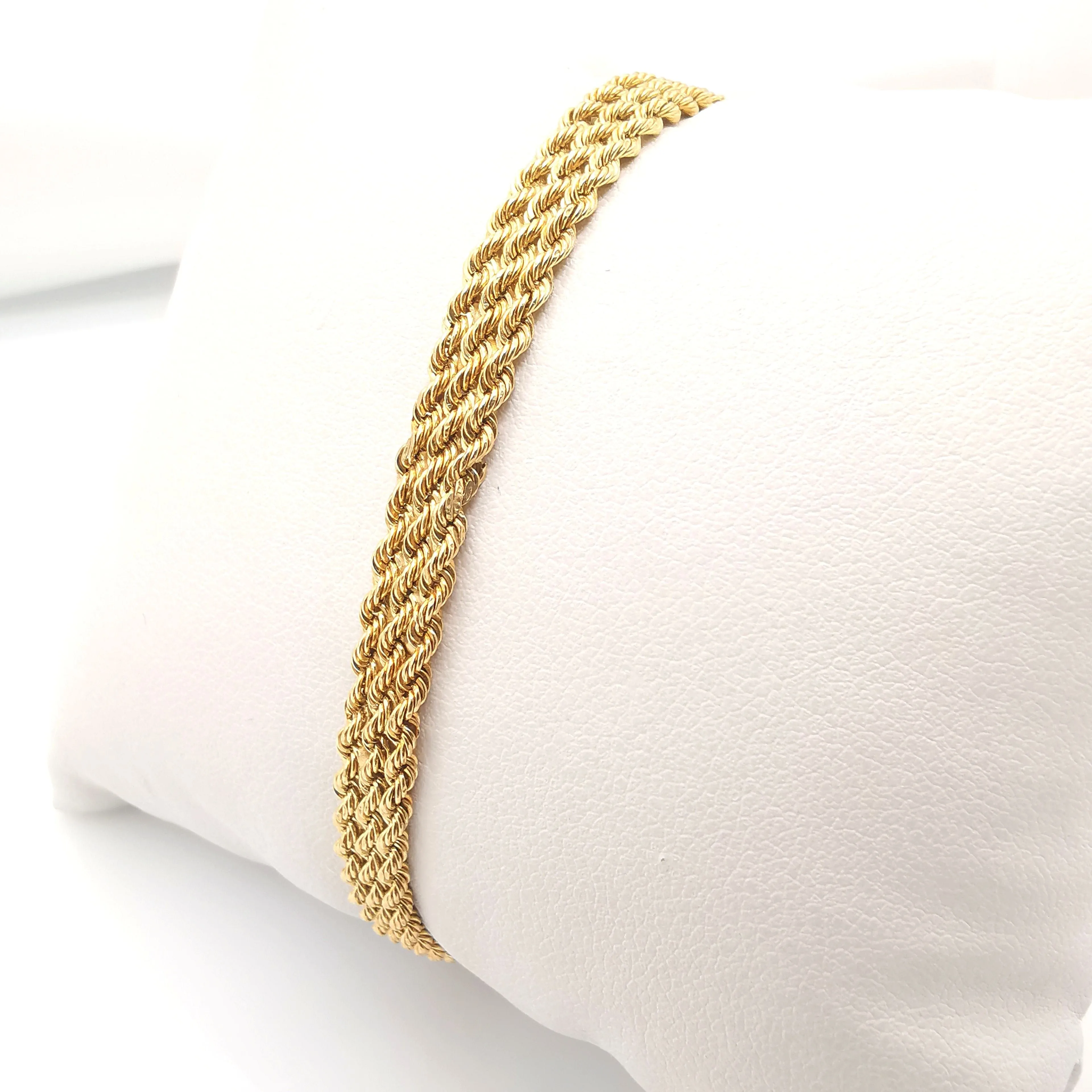 Bracelet en or jaune sold by 58 Facettes product image thumbnail 3