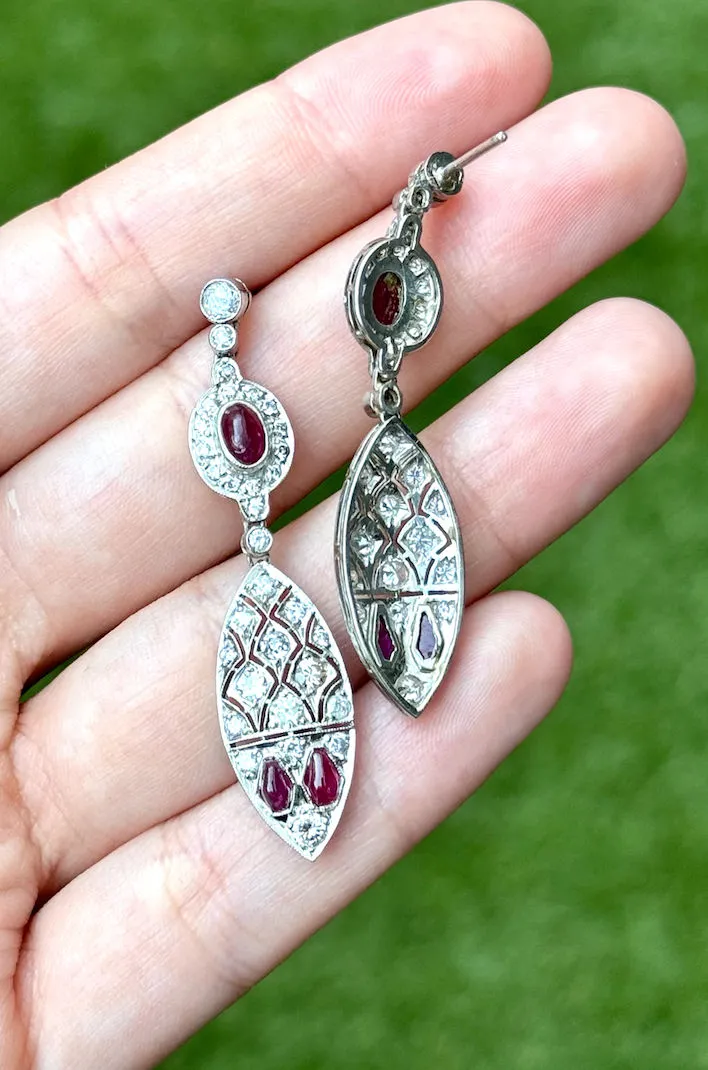 Boucles d'oreilles style Art Déco platine diamants et rubis sold by 58 Facettes product image thumbnail 2