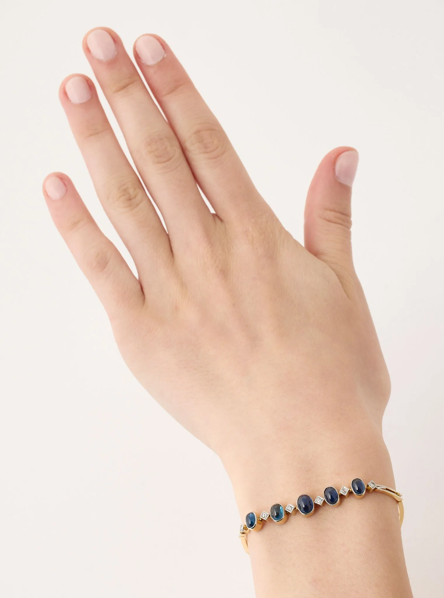 Bracelet vers 1920 sold by 58 Facettes product image thumbnail 5