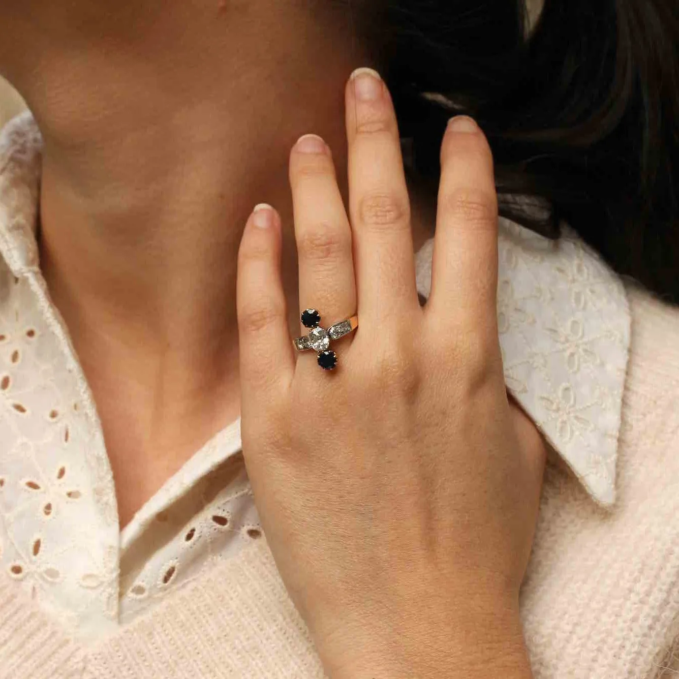 Bague 1900 Or jaune Platine Diamant Saphirs sold by 58 Facettes product image thumbnail 2