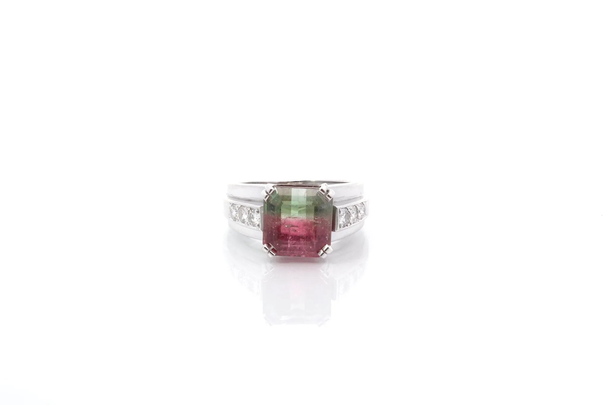 Bague tourmaline bicolore et diamants en platine sold by 58 Facettes product image thumbnail 2