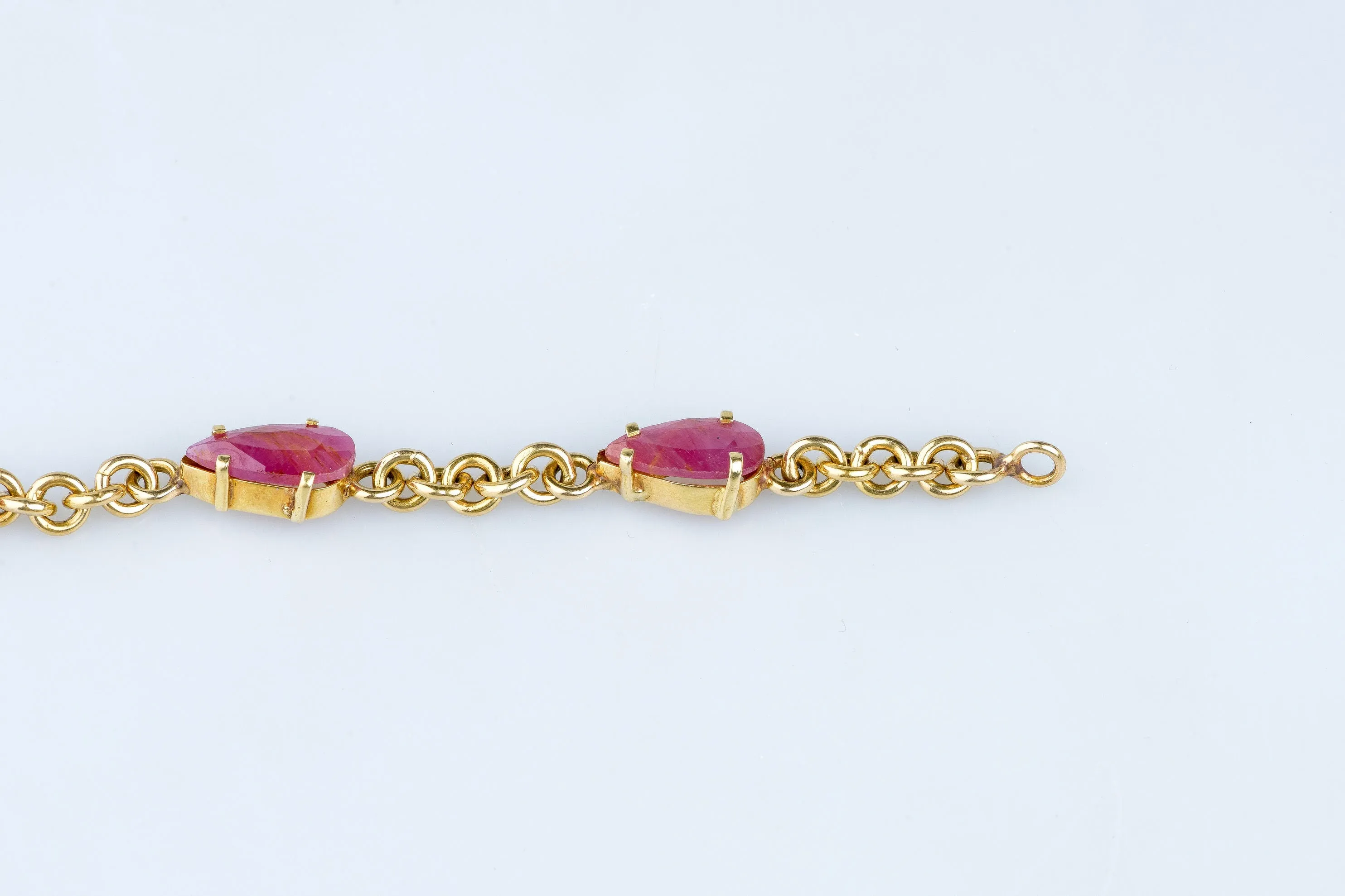 Bracelet en or jaune orné de rubis sold by 58 Facettes product image thumbnail 5