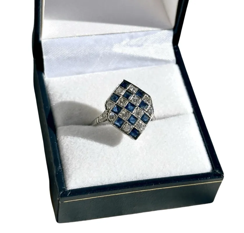 Bague style art déco platine diamants saphirs sold by 58 Facettes