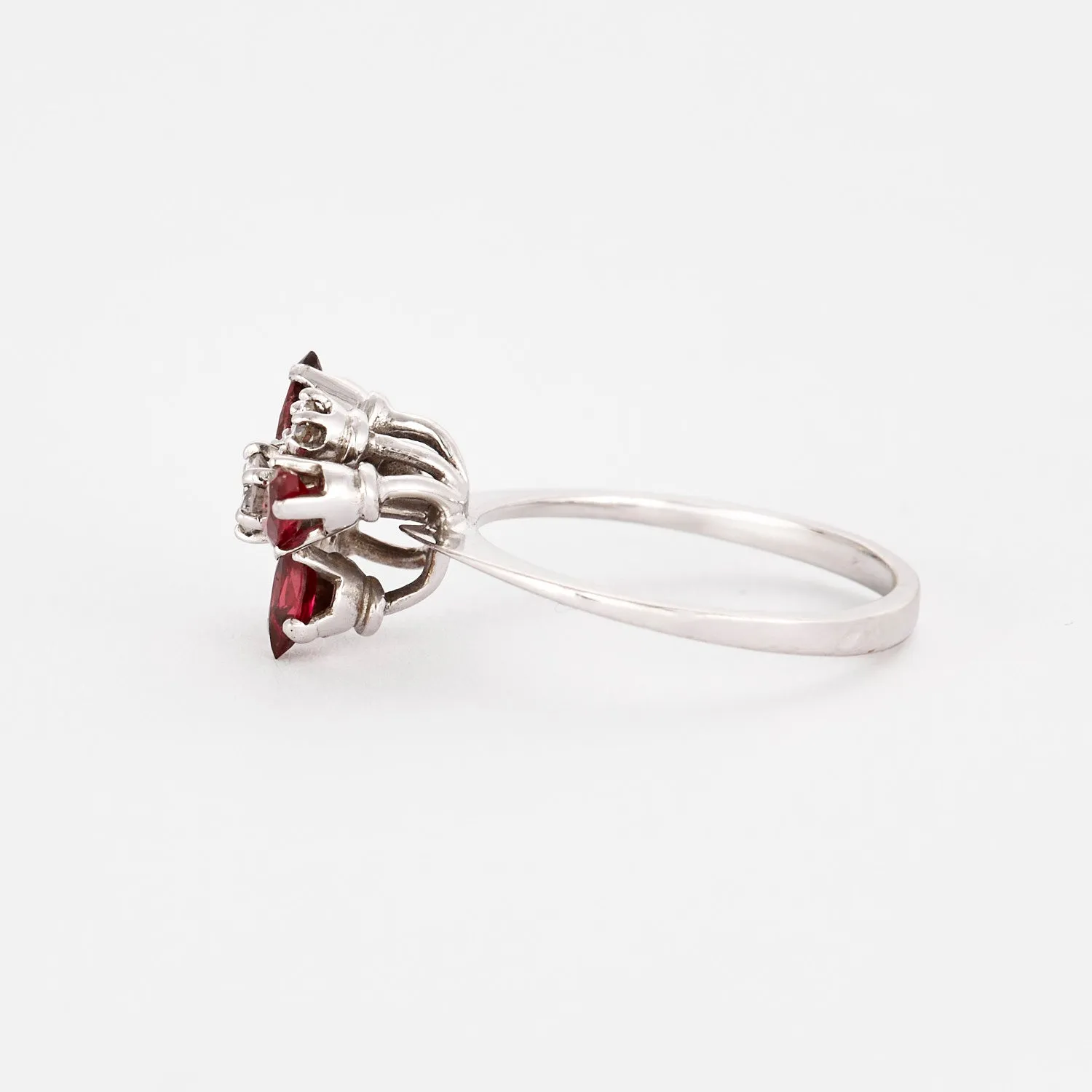 Bague en or gris, diamants et rubis sold by 58 Facettes product image thumbnail 4