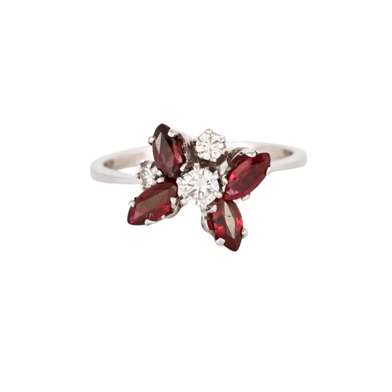 Bague en or gris, diamants et rubis sold by 58 Facettes