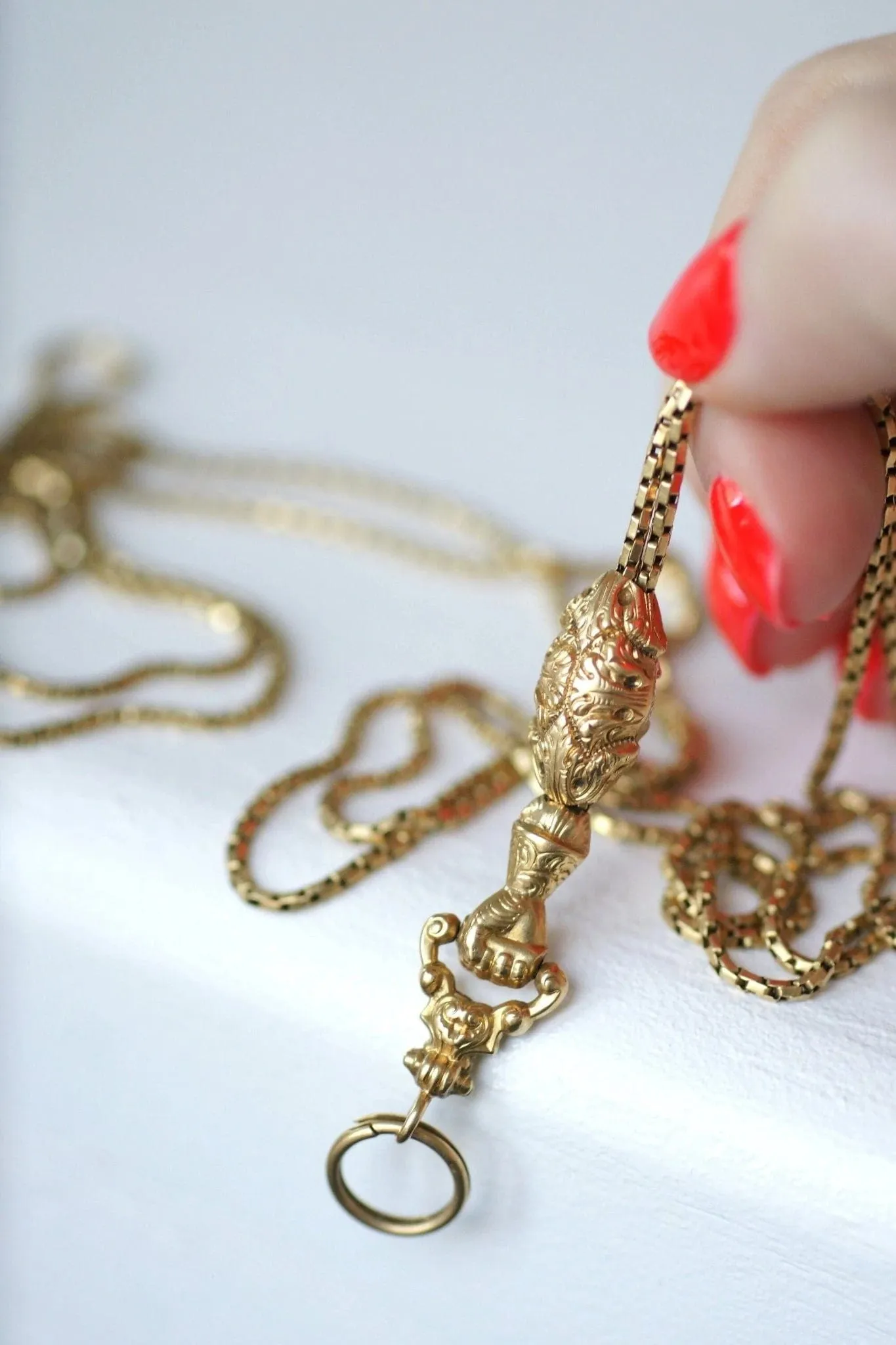 Collier, sautoir maille vénitienne, or jaune et main sold by 58 Facettes product image thumbnail 4