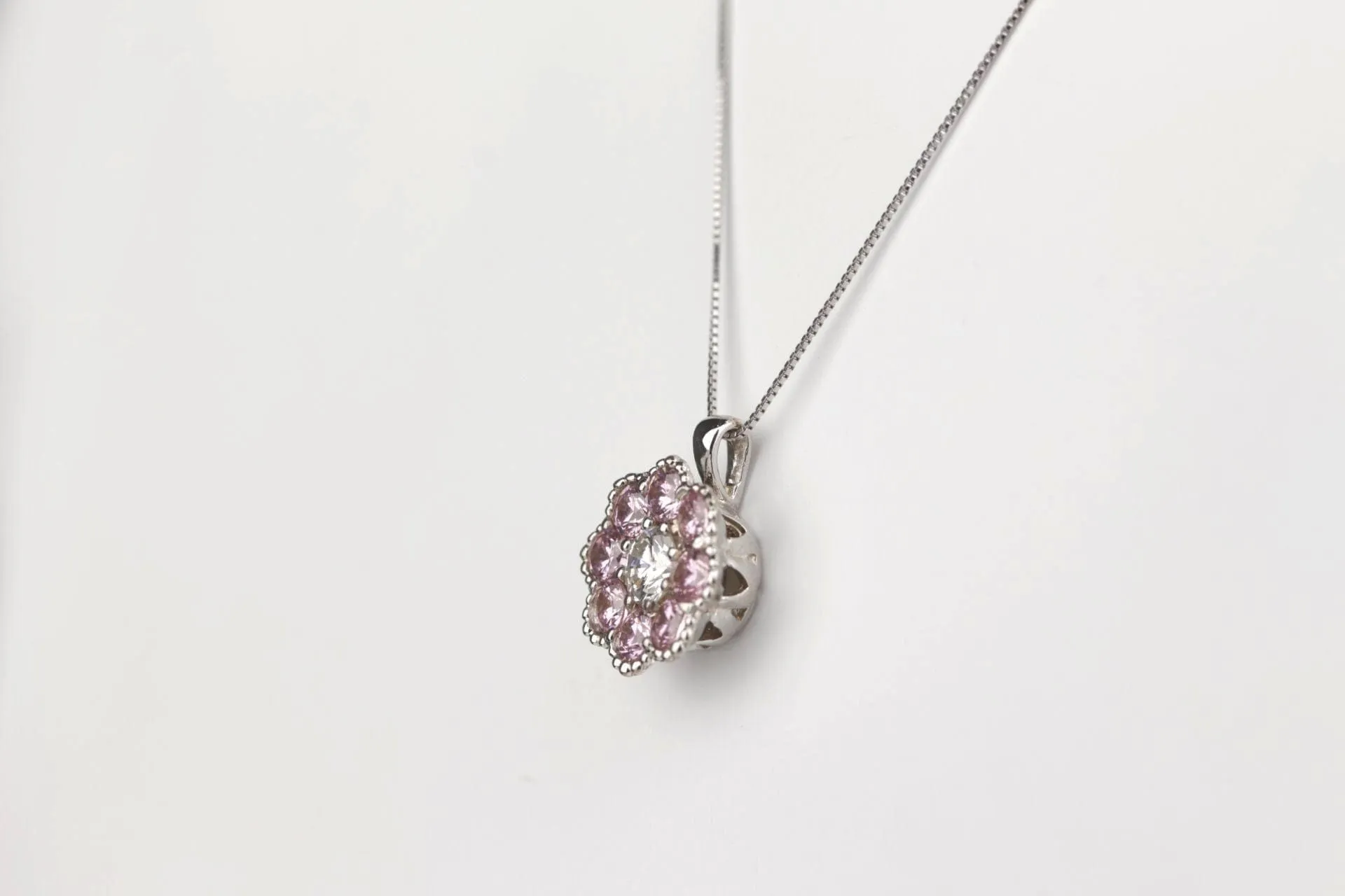 Collier saphirs roses et diamant sold by 58 Facettes product image thumbnail 5