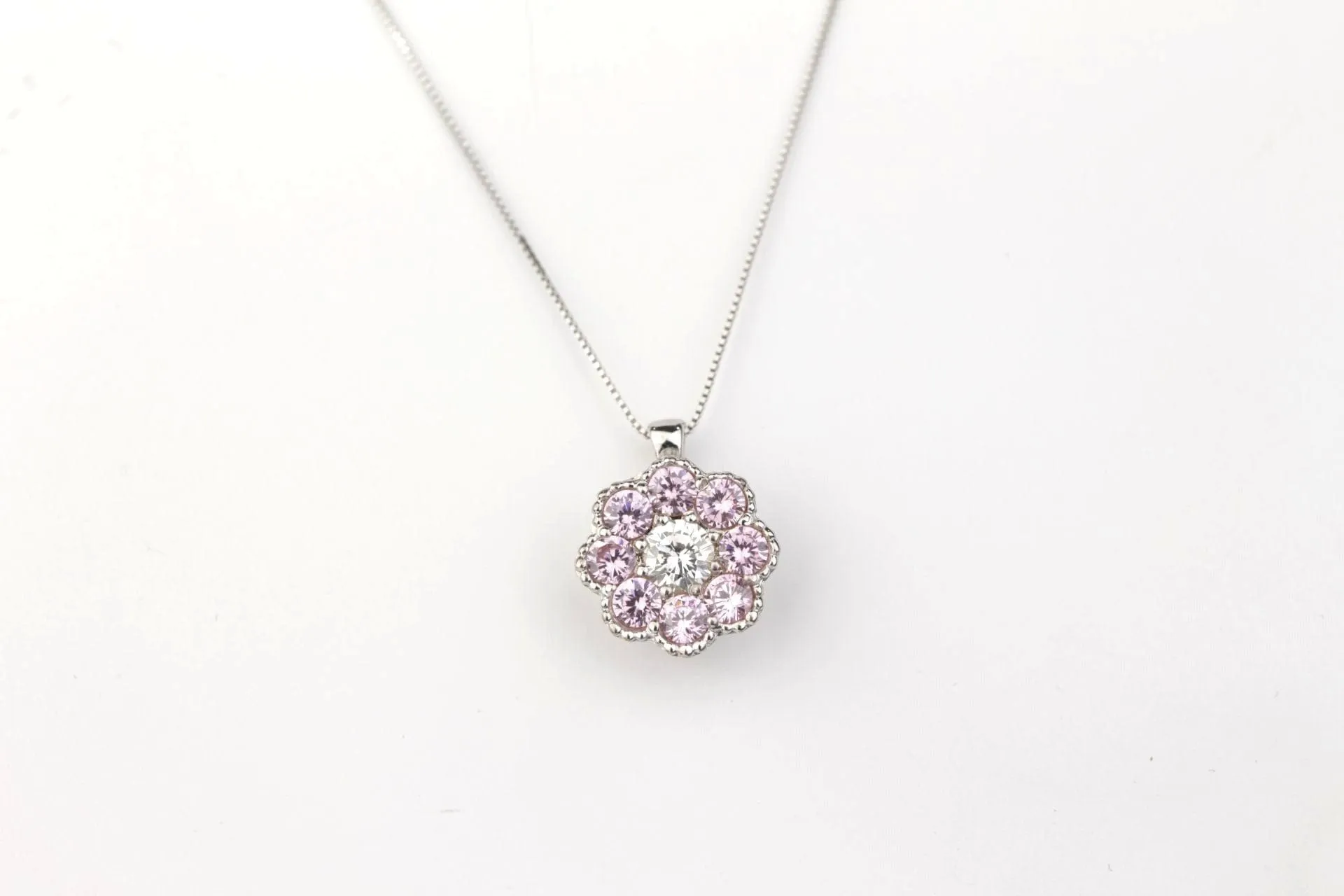 Collier saphirs roses et diamant sold by 58 Facettes product image thumbnail 3